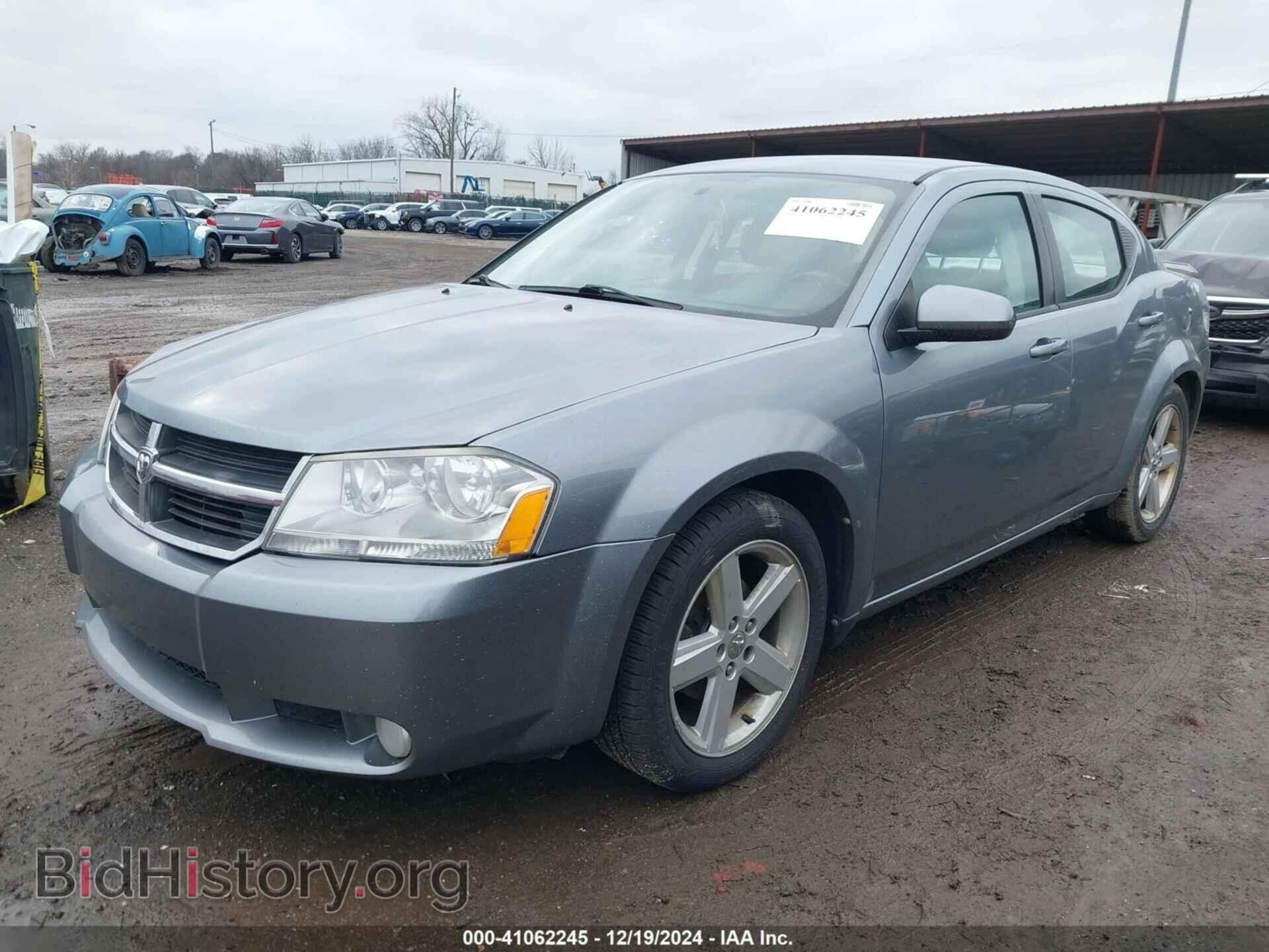 2010 DODGE AVENGER - VIN: 1B3CC5FV7AN204238 - Фото 2