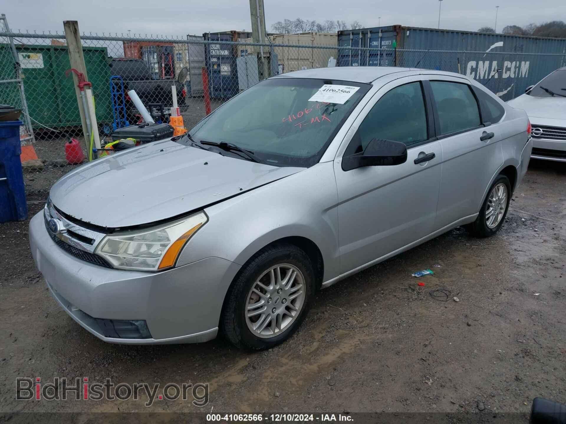 2011 FORD FOCUS - VIN: 1FAHP3FN2BW168425 - Фото 2