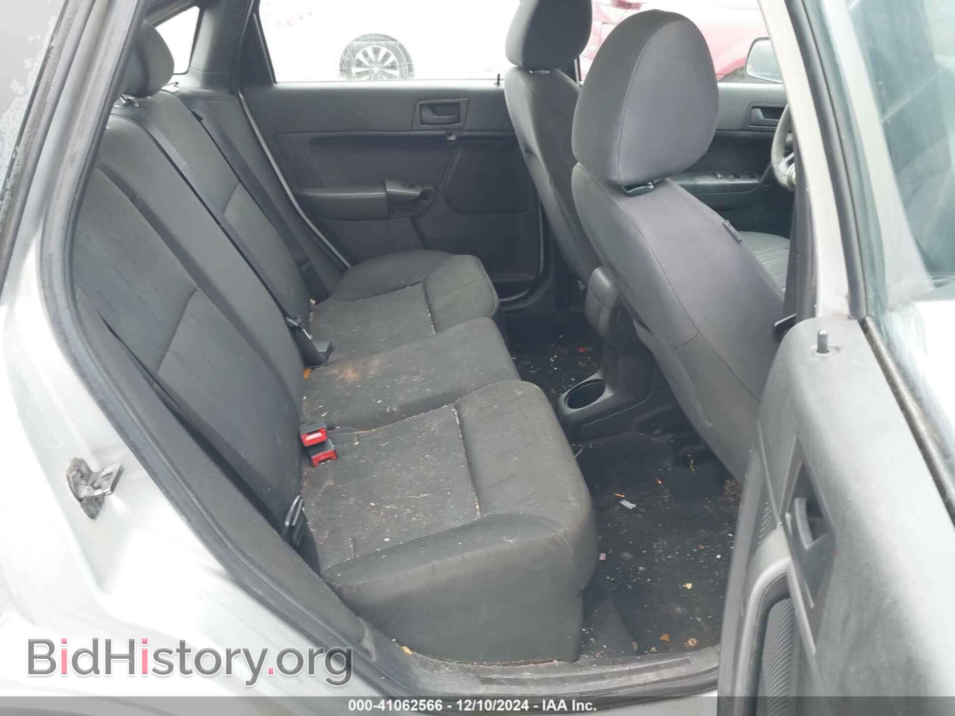 2011 FORD FOCUS - VIN: 1FAHP3FN2BW168425 - Фото 8