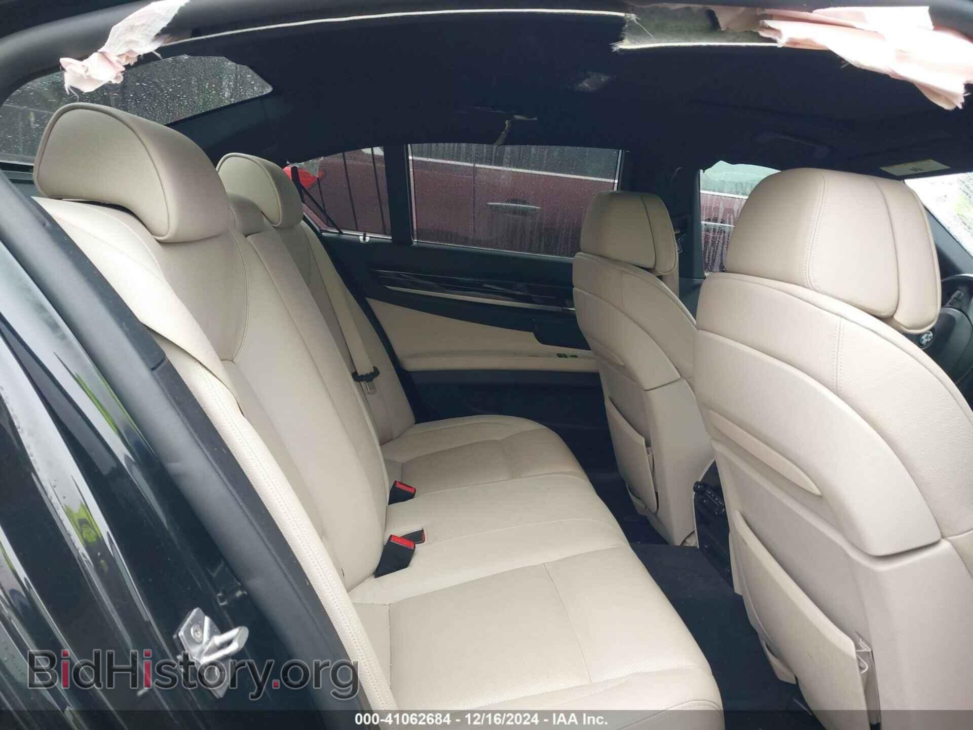 2012 BMW 740I - VIN: WBAKA4C58CDX20242 - Фото 8