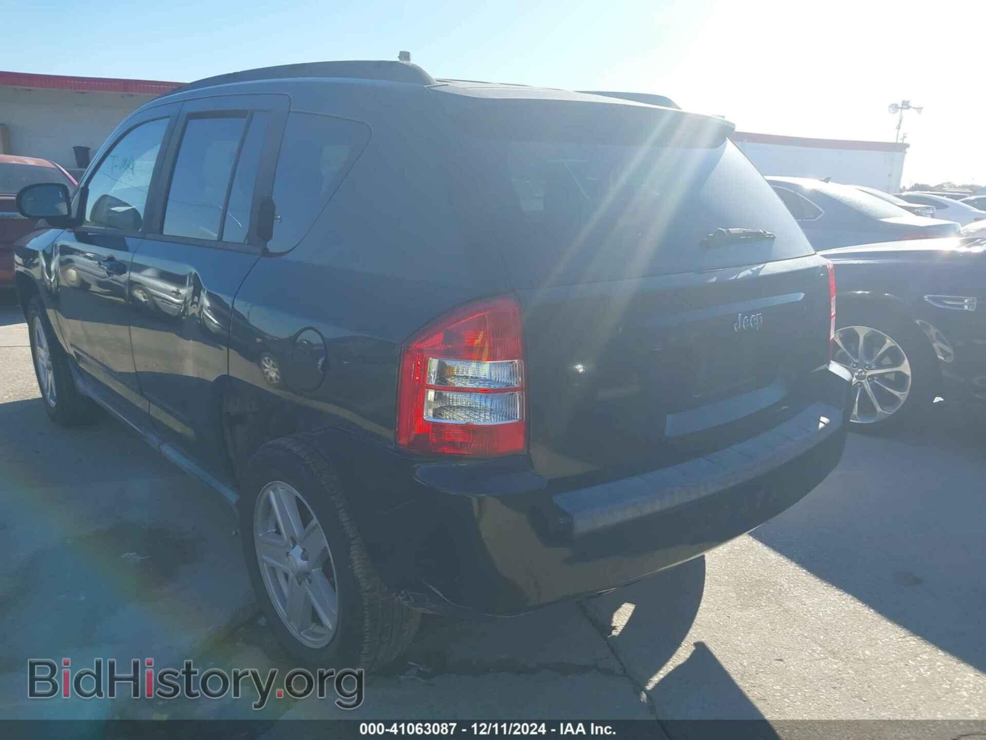 2010 JEEP COMPASS - VIN: 1J4NT4FAXAD659289 - Фото 3