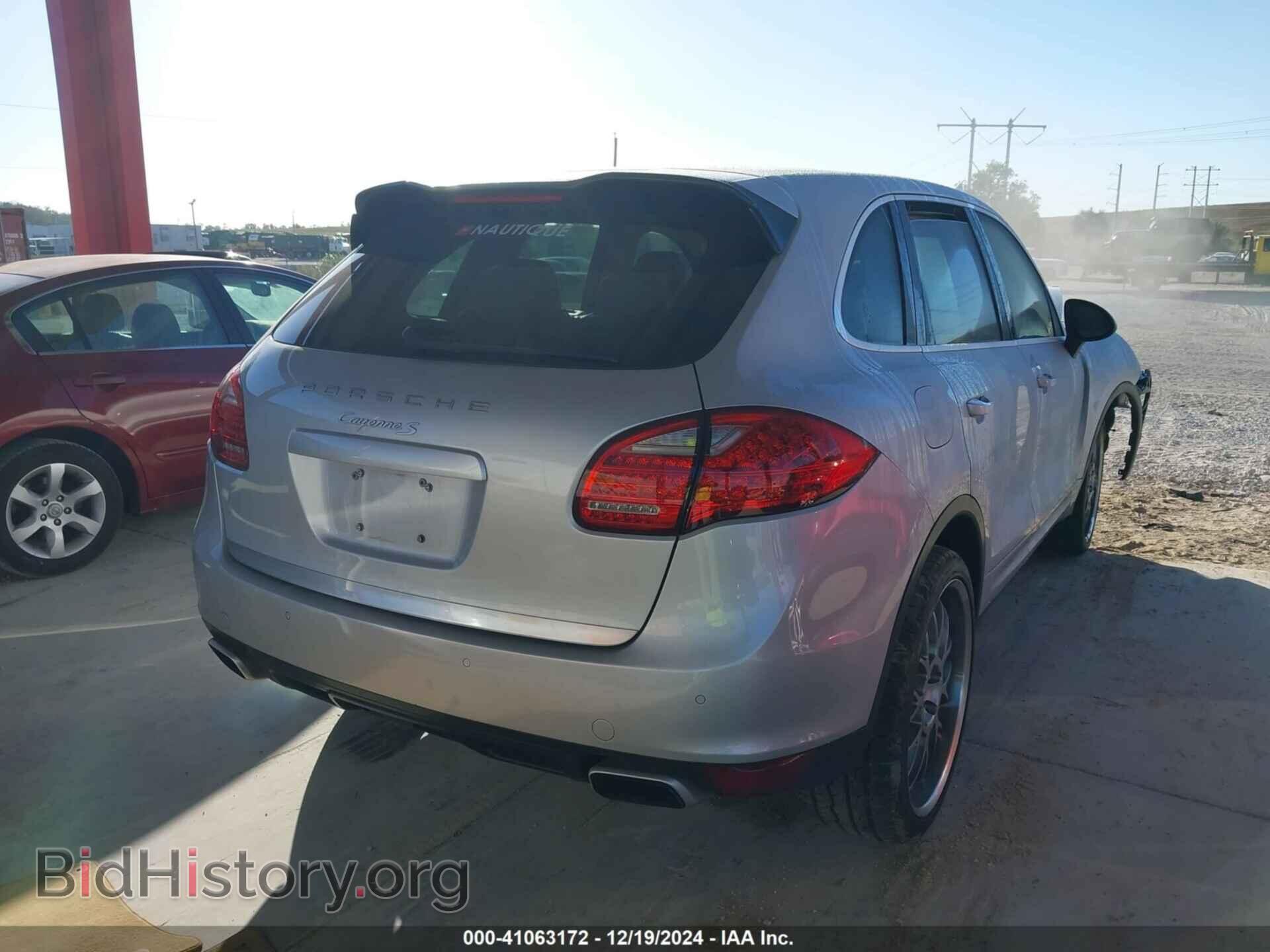 2011 PORSCHE CAYENNE - VIN: WP1AB2A2XBLA44131 - Фото 4