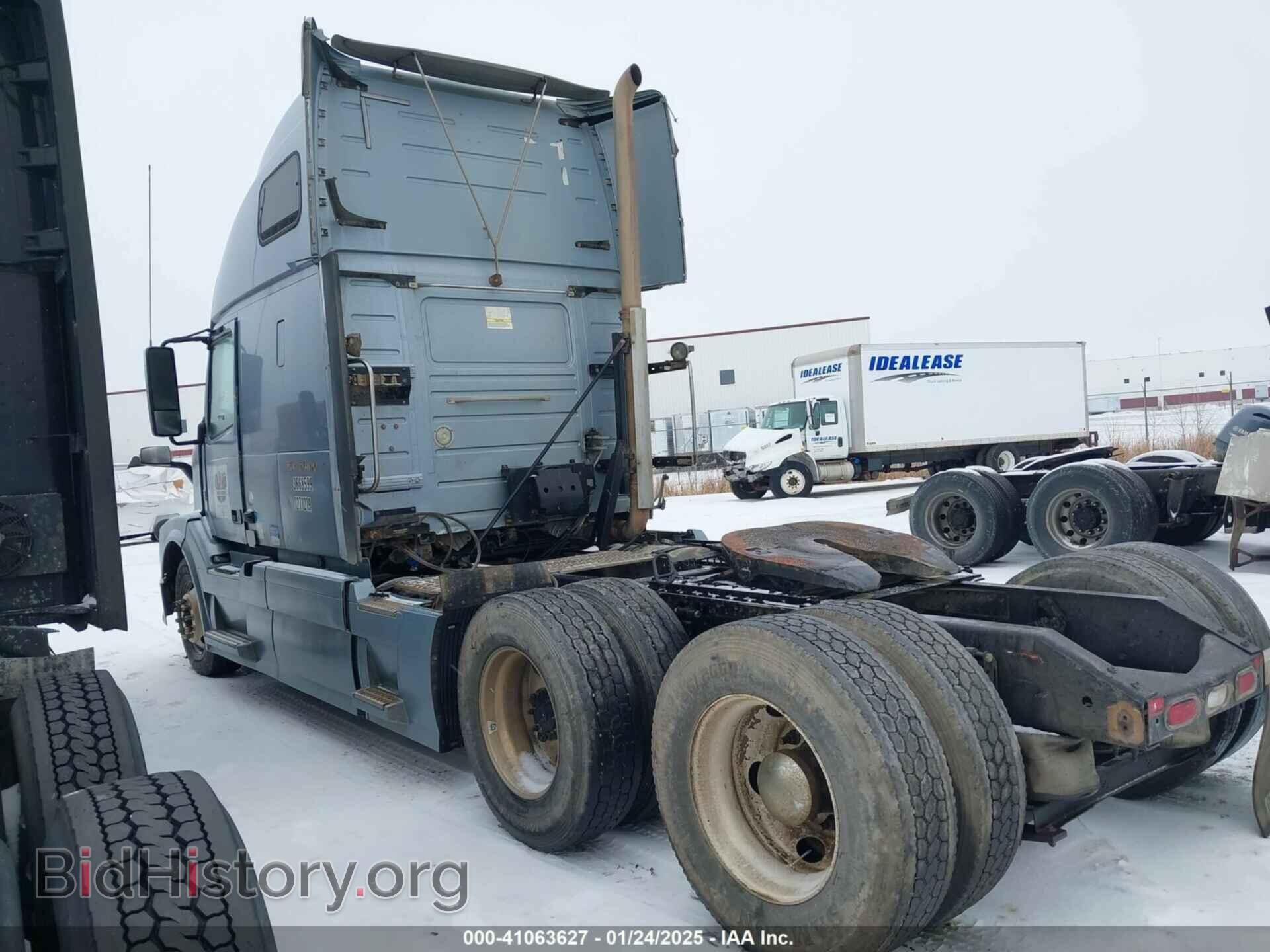2015 VOLVO VN - VIN: 4V4NC9EH7FN914195 - Фото 13