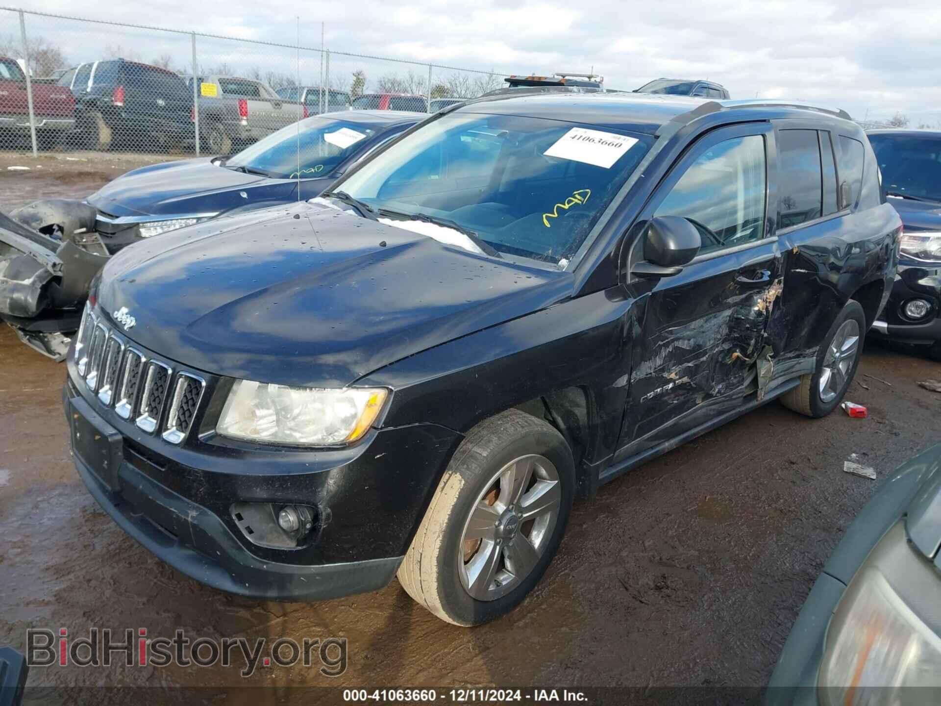 2011 JEEP COMPASS - VIN: 1J4NT1FAXBD138718 - Фото 2