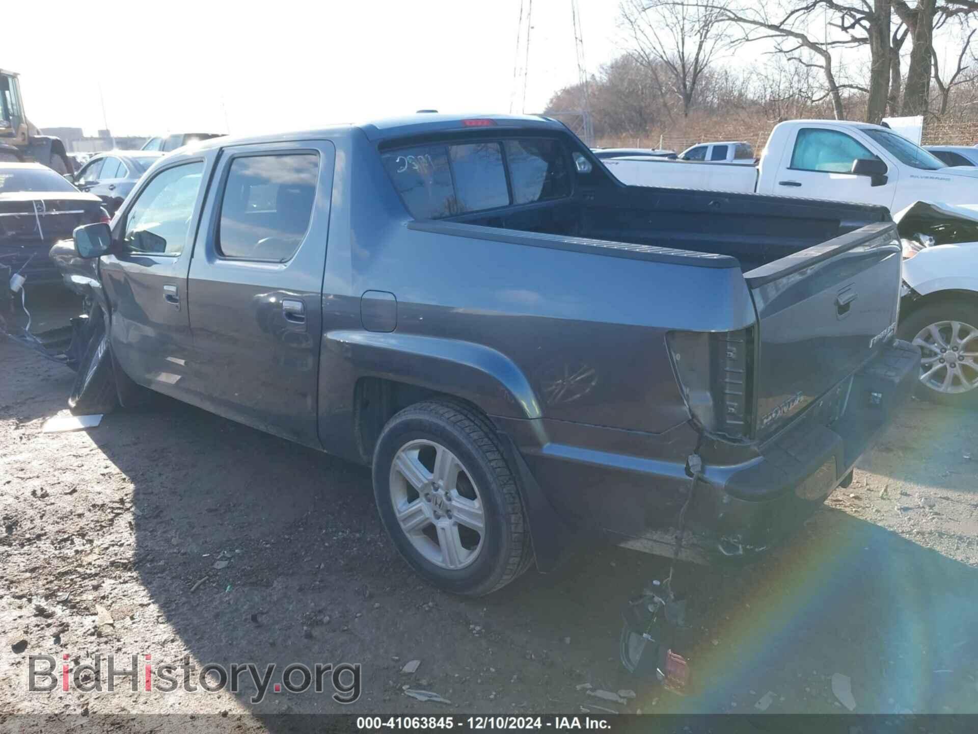 2013 HONDA RIDGELINE - VIN: 5FPYK1F51DB002599 - Фото 3