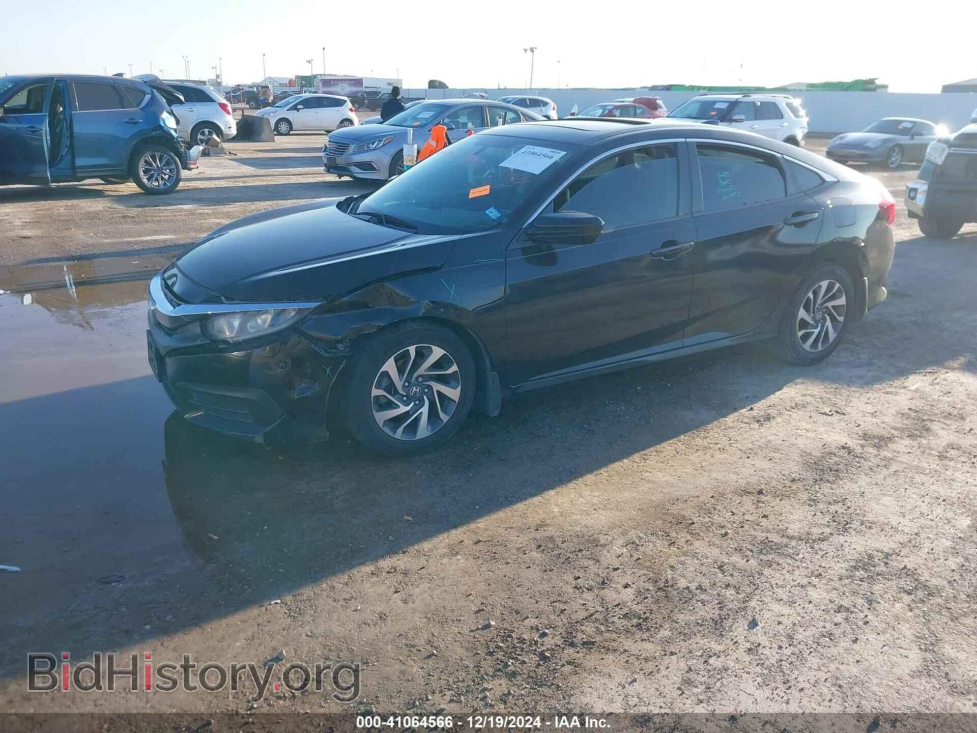 2017 HONDA CIVIC - VIN: 19XFC2F75HE081808 - Photo 2