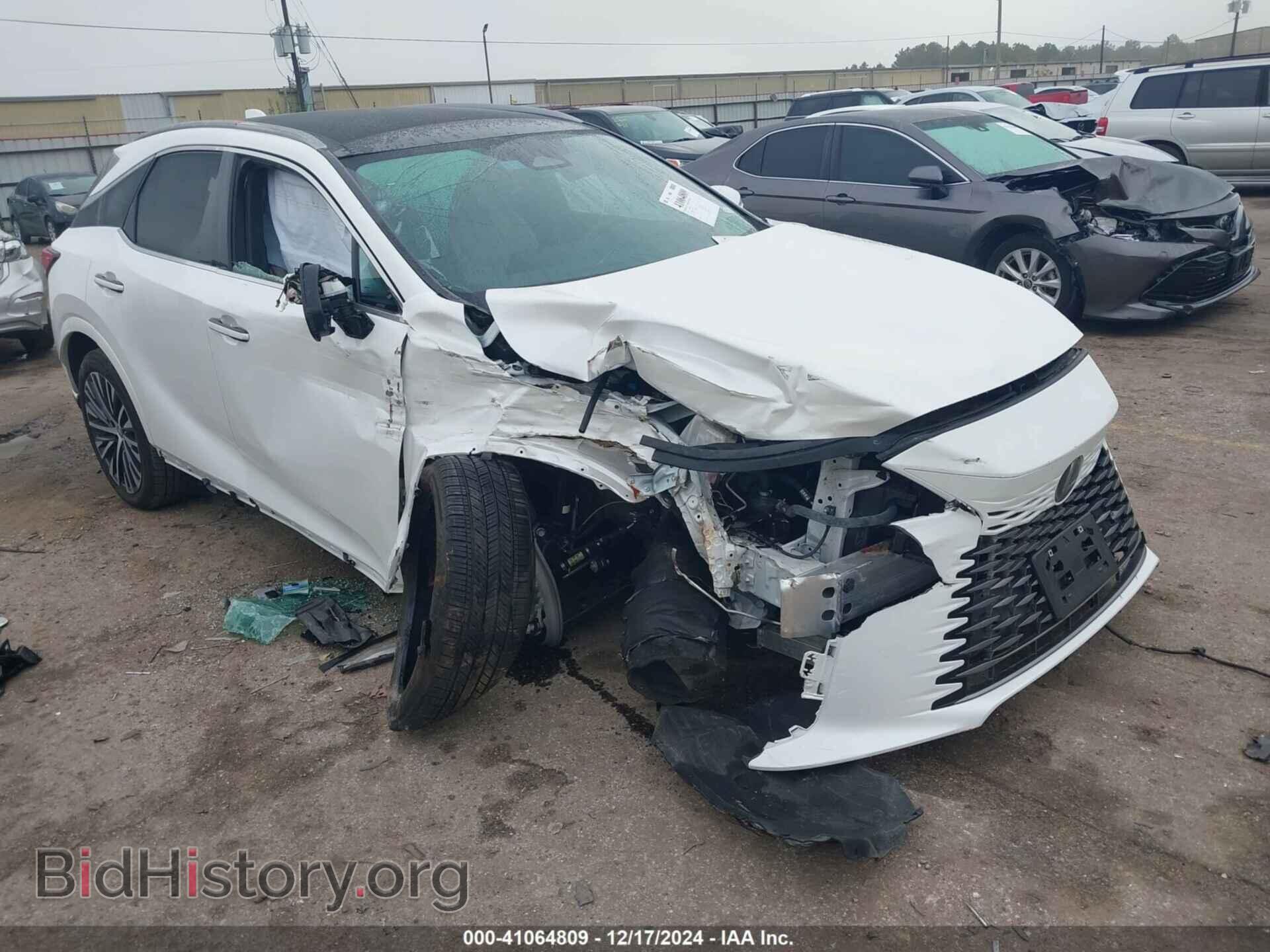 Фотография 2T2BBMCA7PC018957 - LEXUS RX 2023