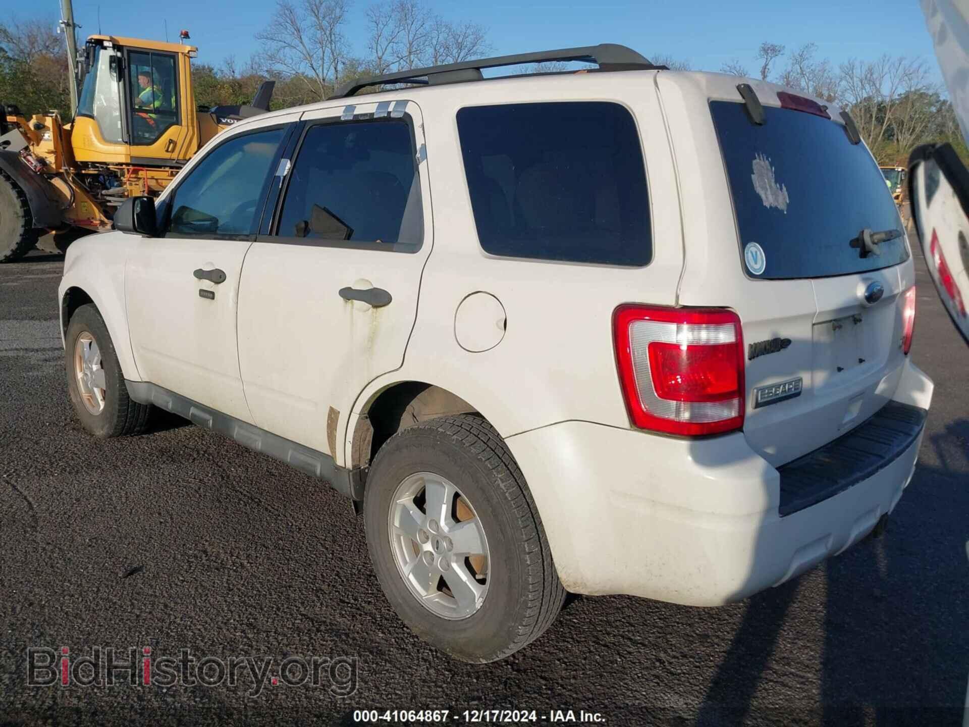 2010 FORD ESCAPE - VIN: 1FMCU0DG2AKD42625 - Фото 3