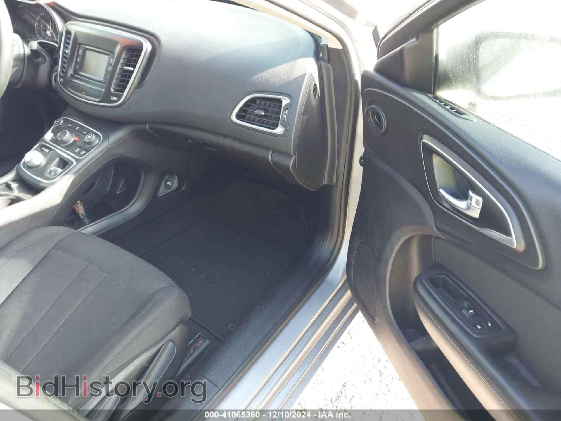 2016 CHRYSLER 200 - VIN: 1C3CCCAB7GN122054 - Фото 5