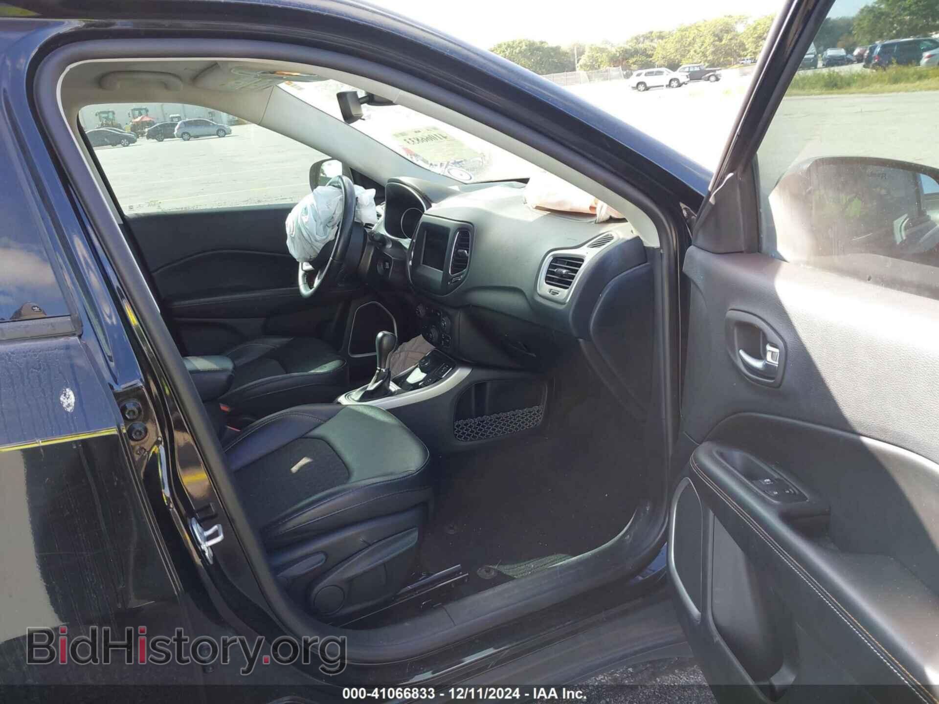 2019 JEEP COMPASS - VIN: 3C4NJDBB9KT596823 - Фото 5