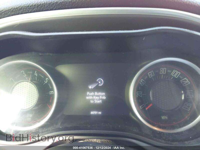 2019 Dodge CHALLENGER (VIN 2C3CDZGG4KH717318) — photo 7 of 16