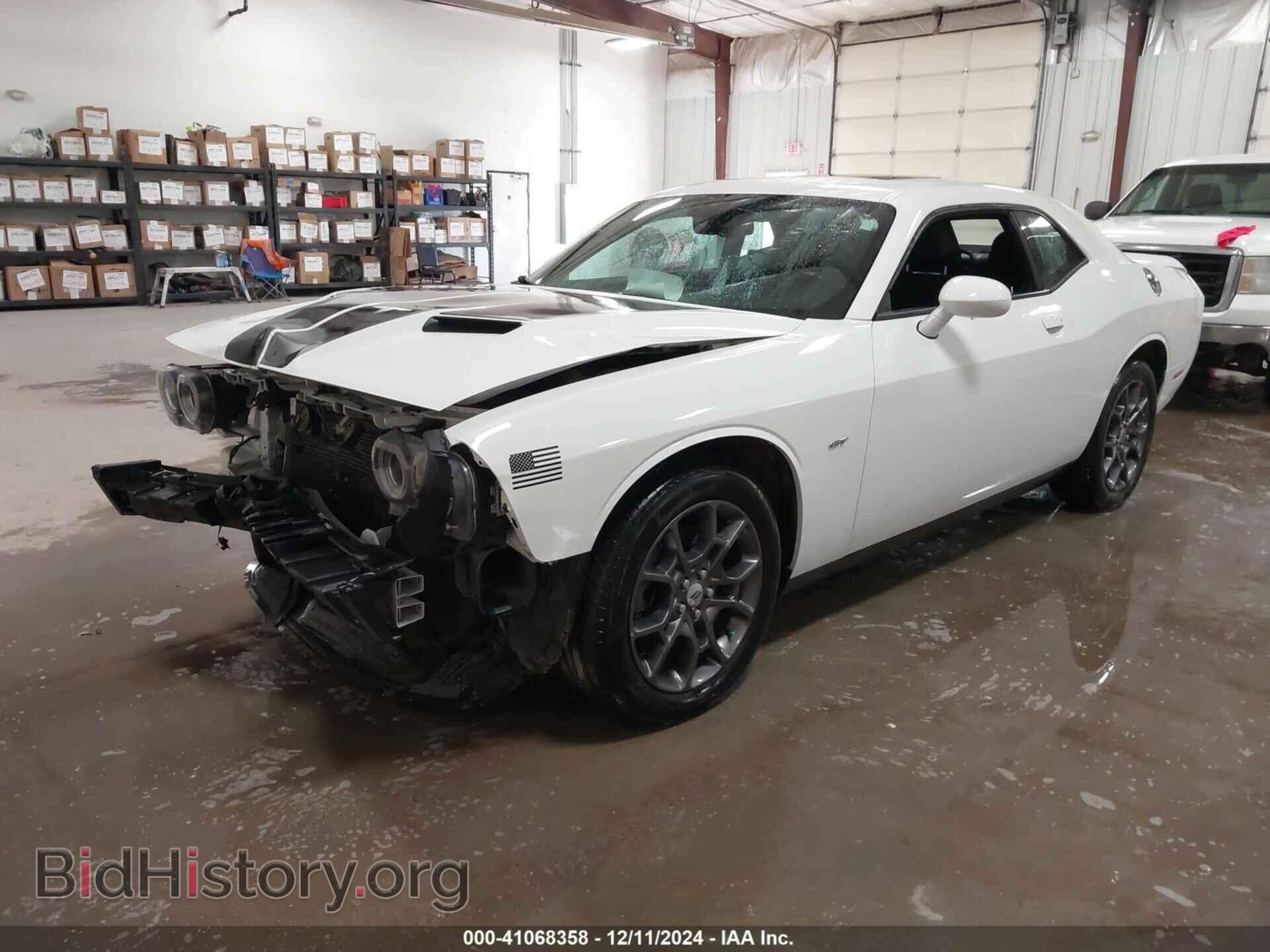 2018 DODGE CHALLENGER - VIN: 2C3CDZGG5JH257374 - Photo 2
