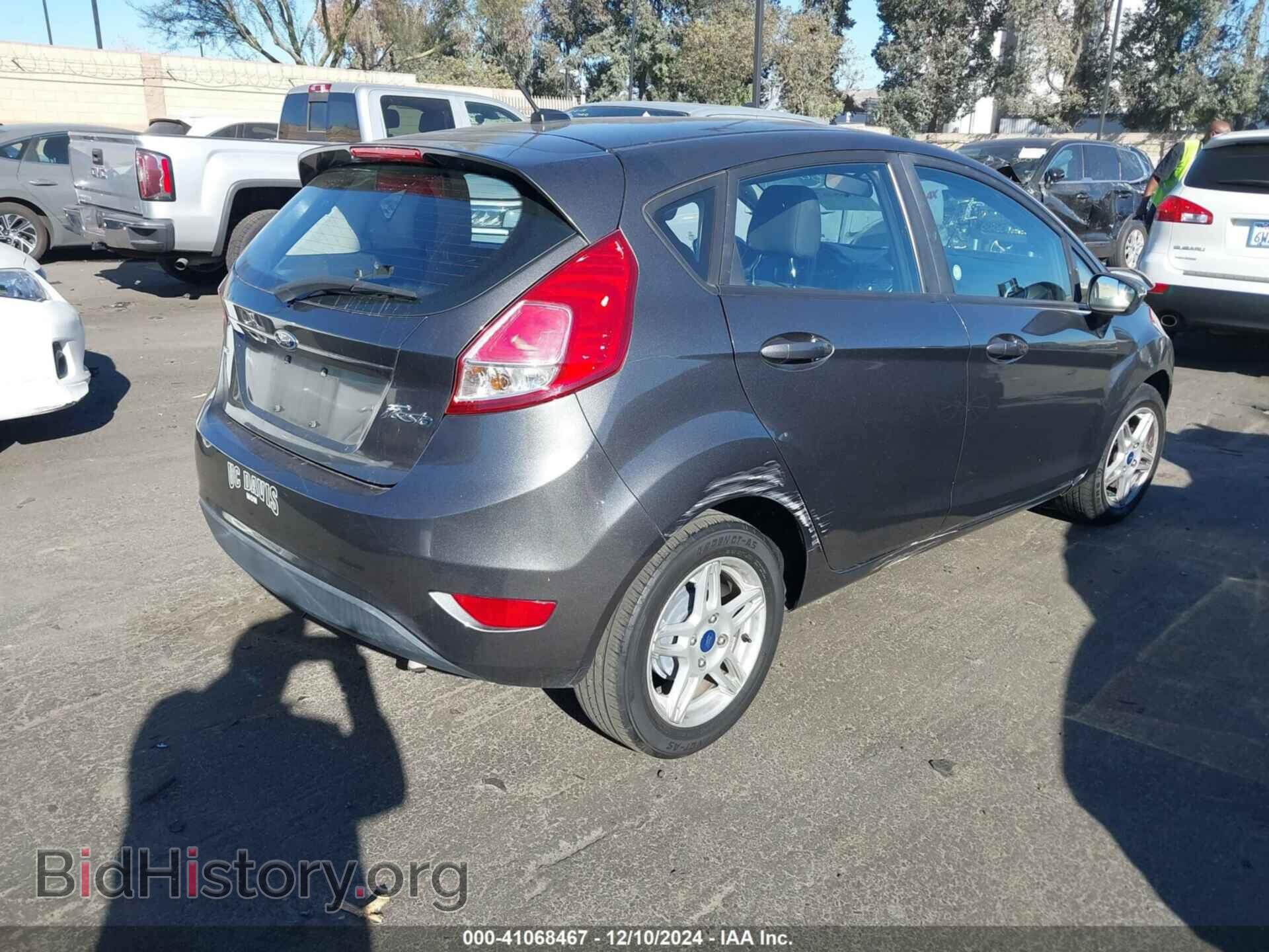 2017 FORD FIESTA - VIN: 3FADP4EJ4HM113082 - Фото 4