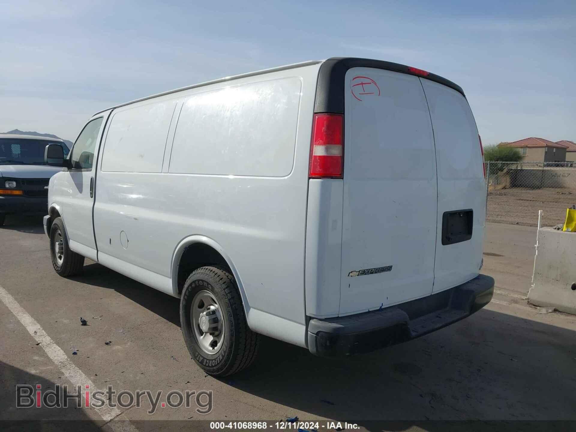 2017 CHEVROLET EXPRESS 2500 - VIN: 1GCWGAFF7H1133030 - Фото 3