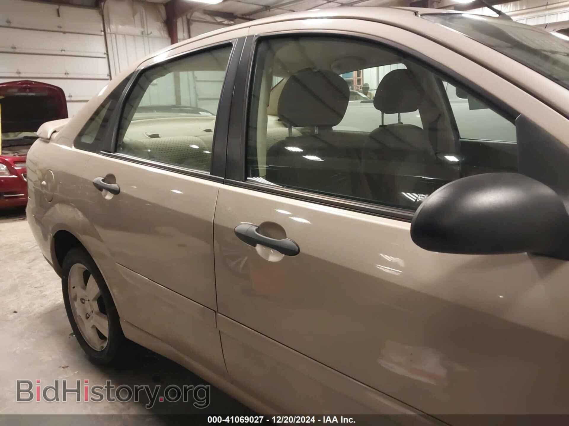 2007 FORD FOCUS - VIN: 1FAFP34N07W128782 - Фото 14