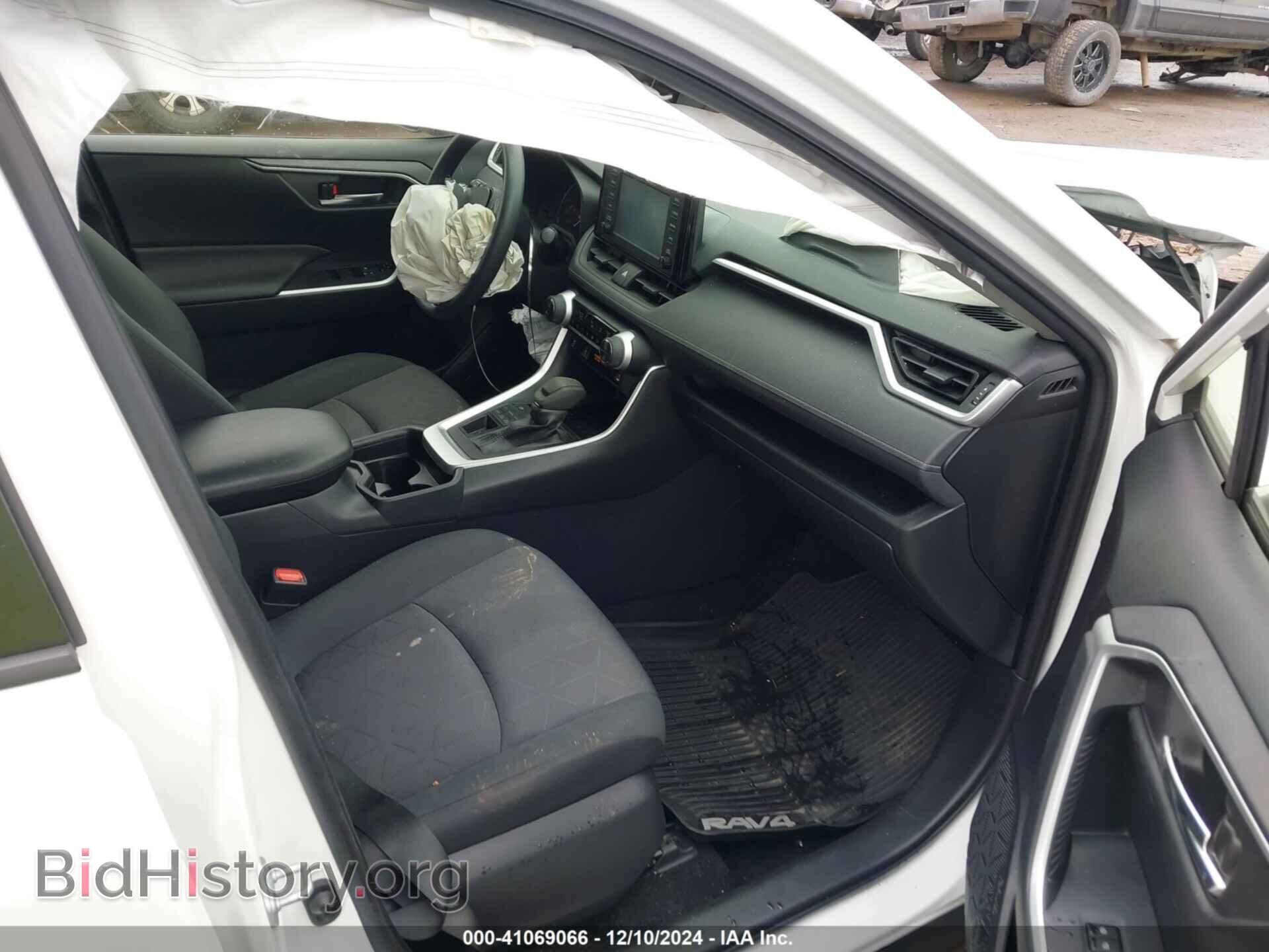 2019 TOYOTA RAV4 - VIN: JTMP1RFV7KD037433 - Фото 5