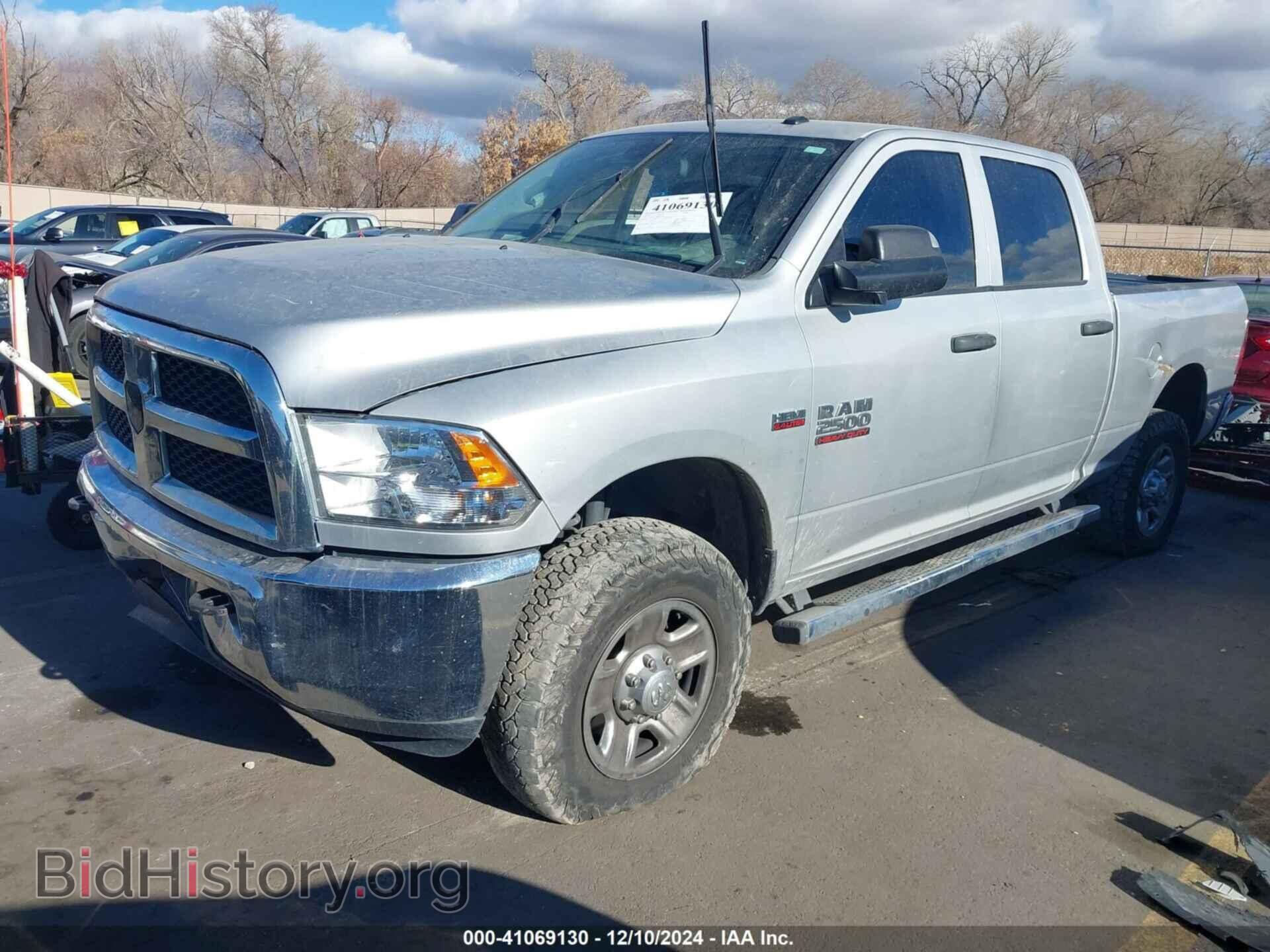 2014 RAM 2500 - VIN: 3C6UR5CJ0EG259204 - Фото 2