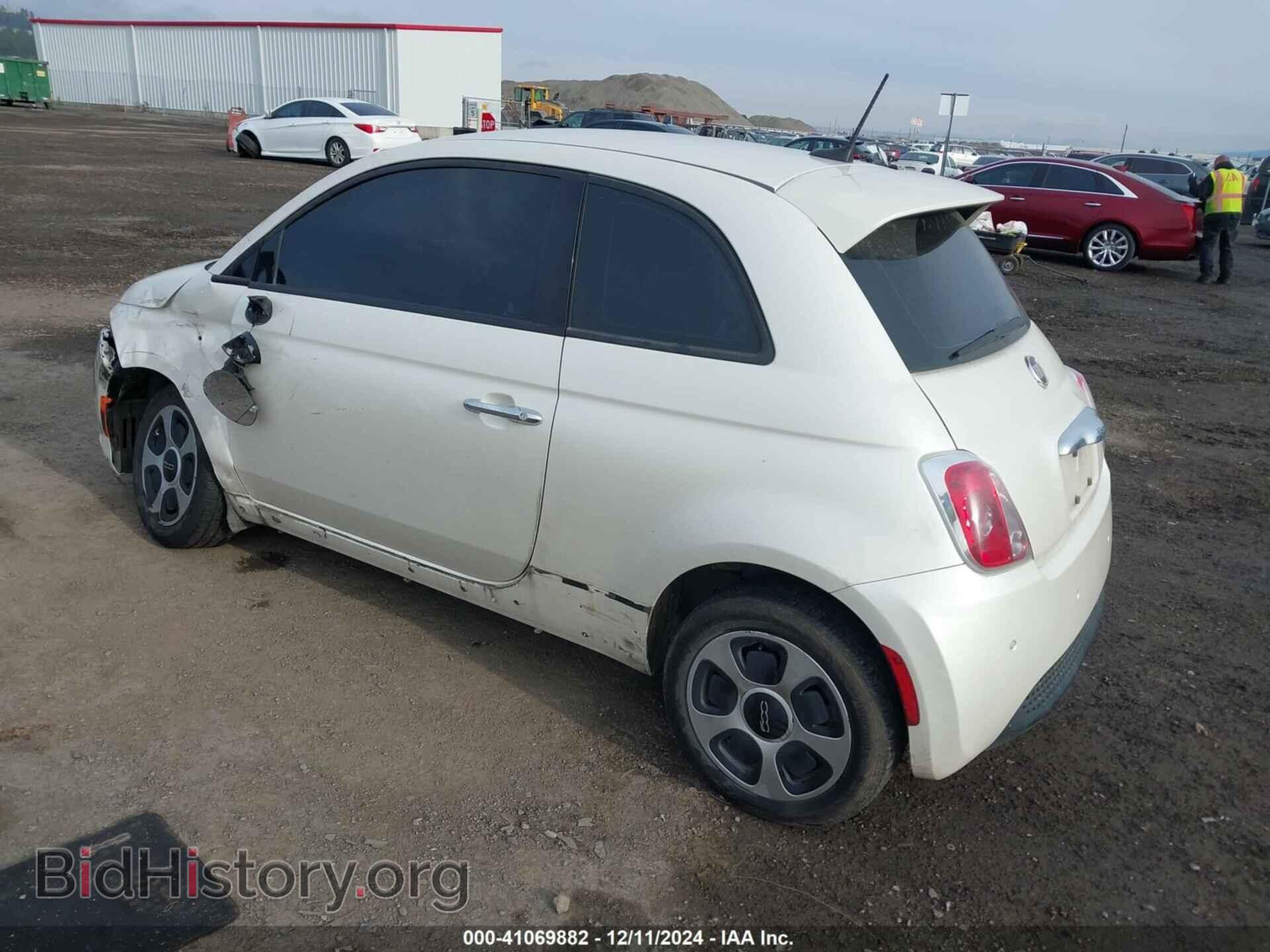 2017 FIAT 500E - VIN: 3C3CFFGE3HT575762 - Photo 3