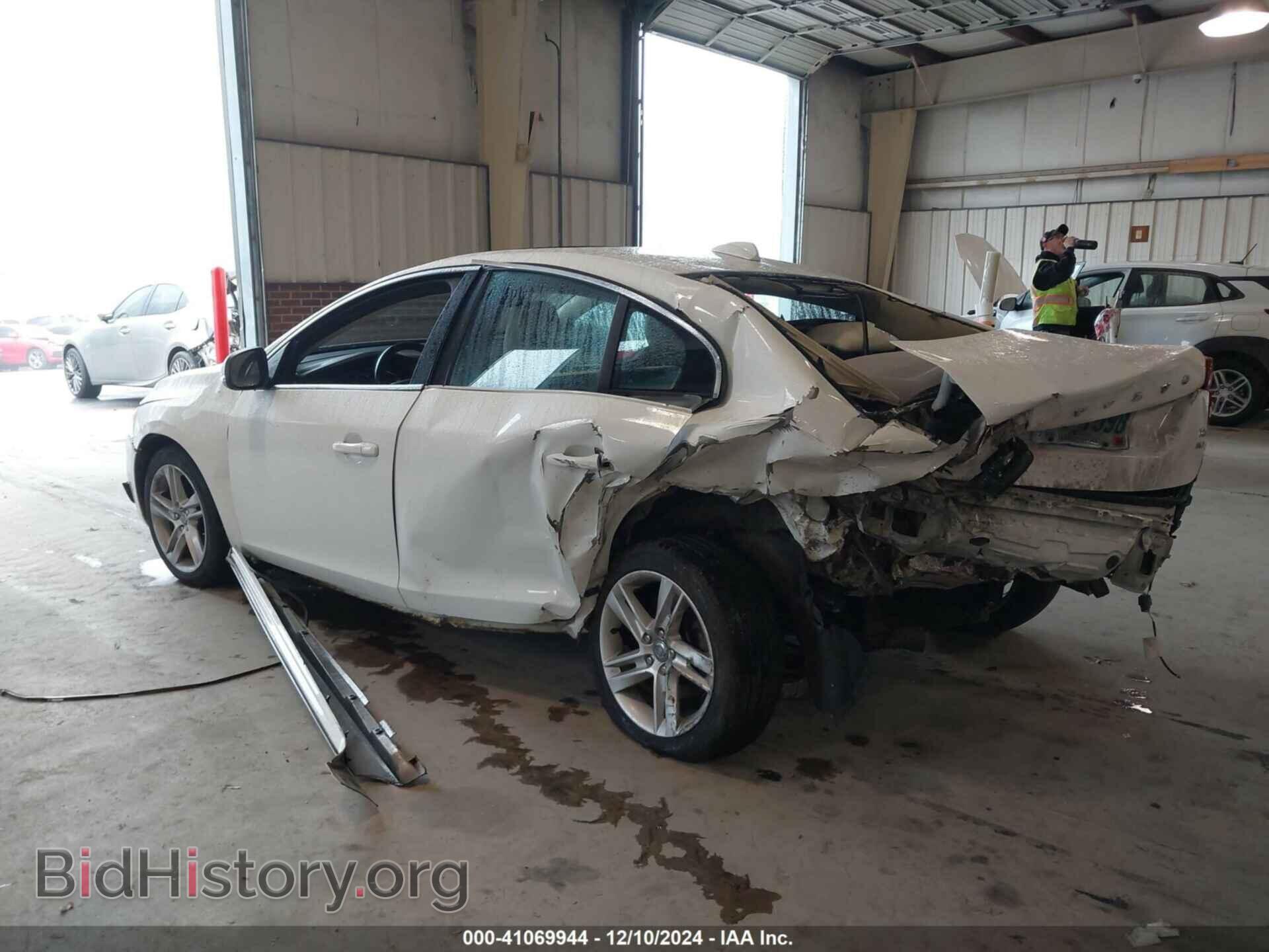 2014 VOLVO S60 - VIN: YV1612FH0E2275129 - Фото 3