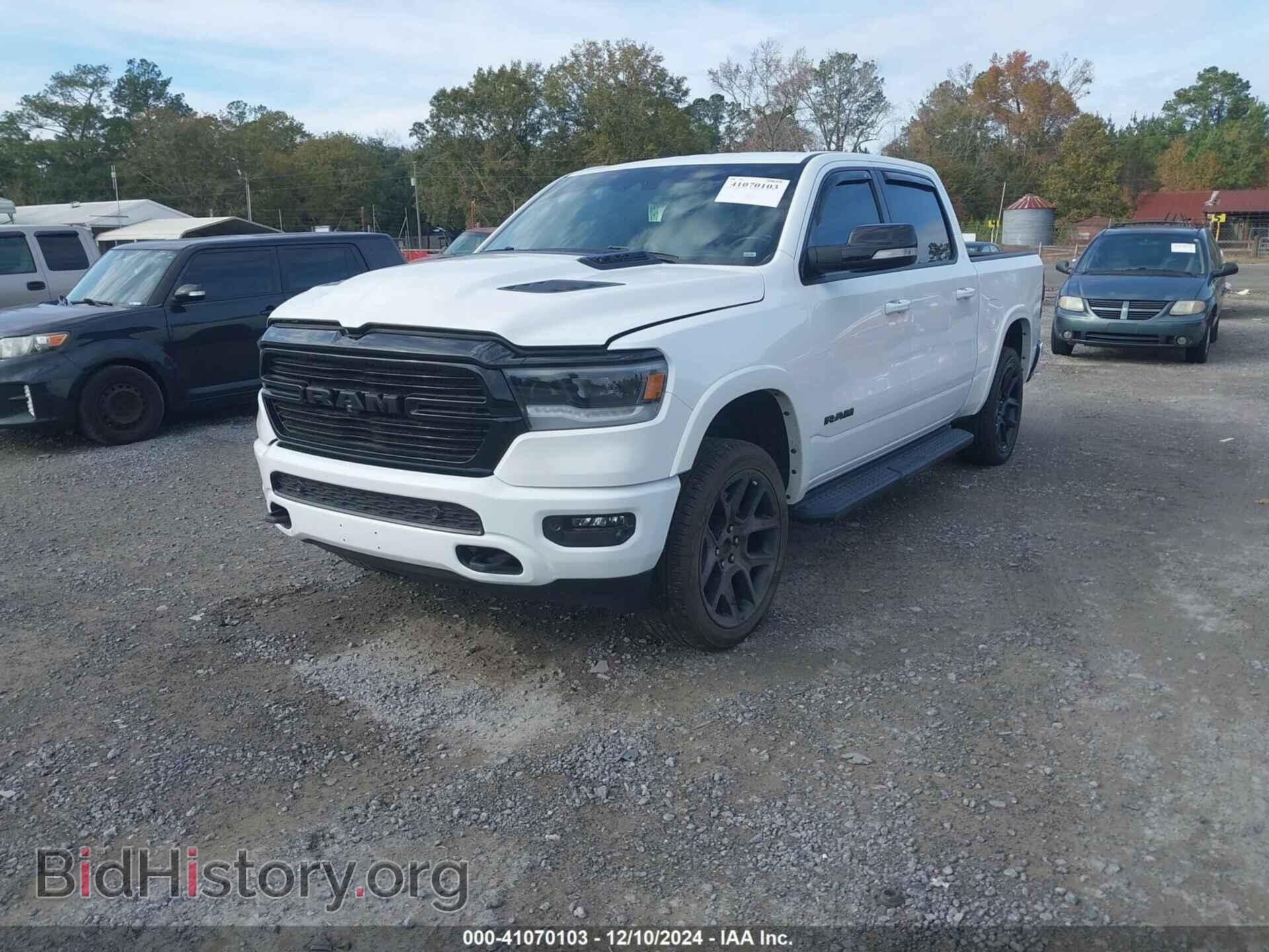 2021 RAM 1500 - VIN: 1C6SRFJT9MN621022 - Фото 2