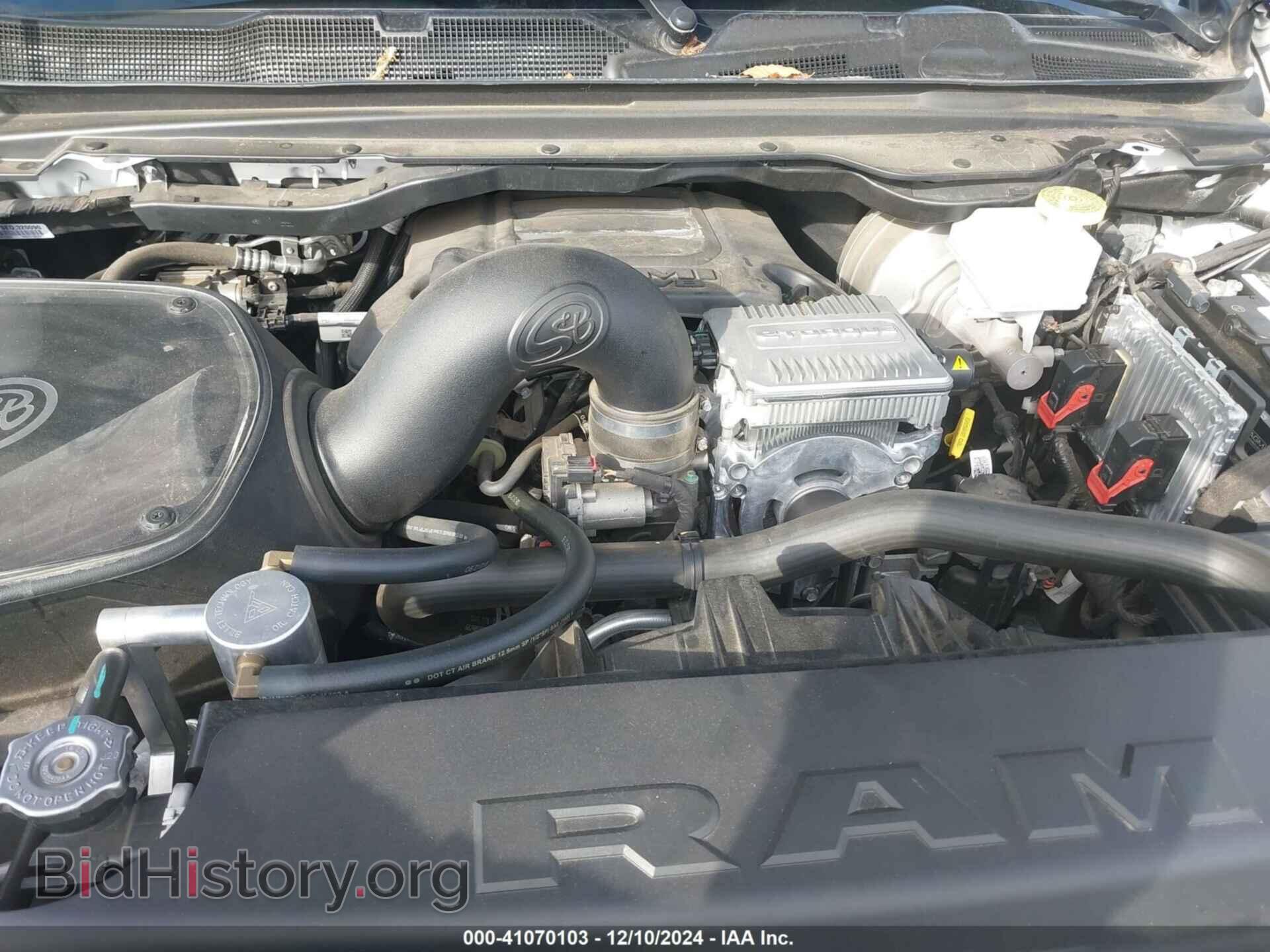 2021 RAM 1500 - VIN: 1C6SRFJT9MN621022 - Фото 10