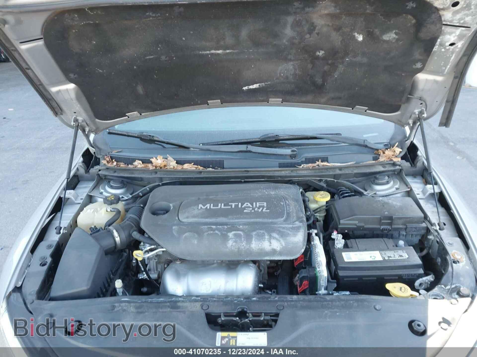 2015 CHRYSLER 200 - VIN: 1C3CCCAB8FN632945 - Фото 10