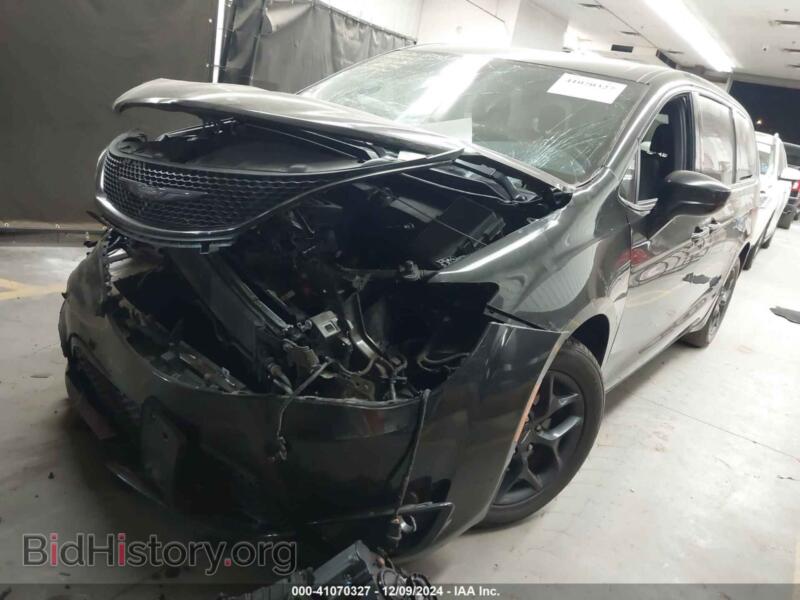 2018 Chrysler PACIFICA (VIN 2C4RC1FG5JR287397) — фото 2 из 16
