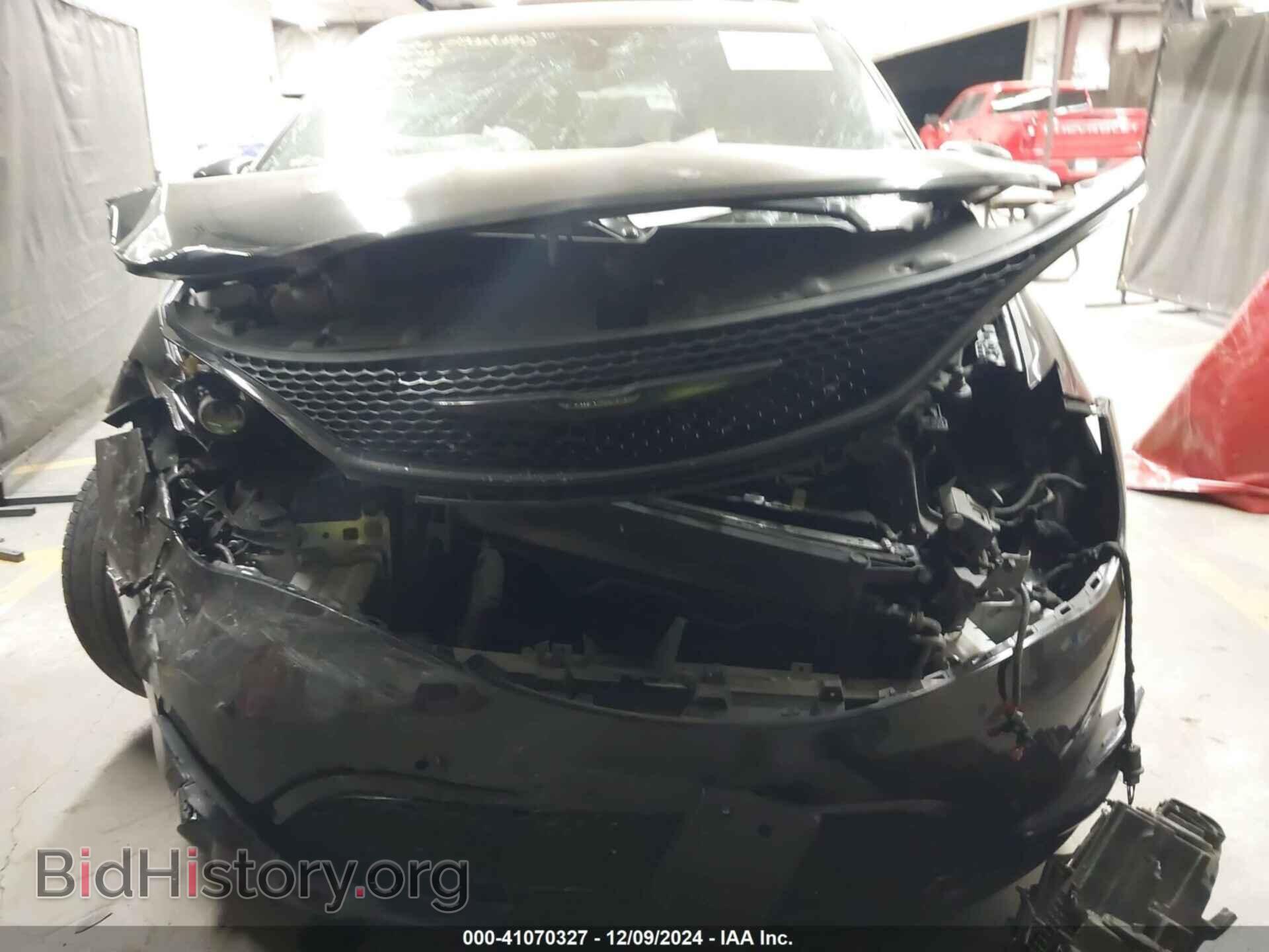 2018 CHRYSLER PACIFICA - VIN: 2C4RC1FG5JR287397 - Photo 12