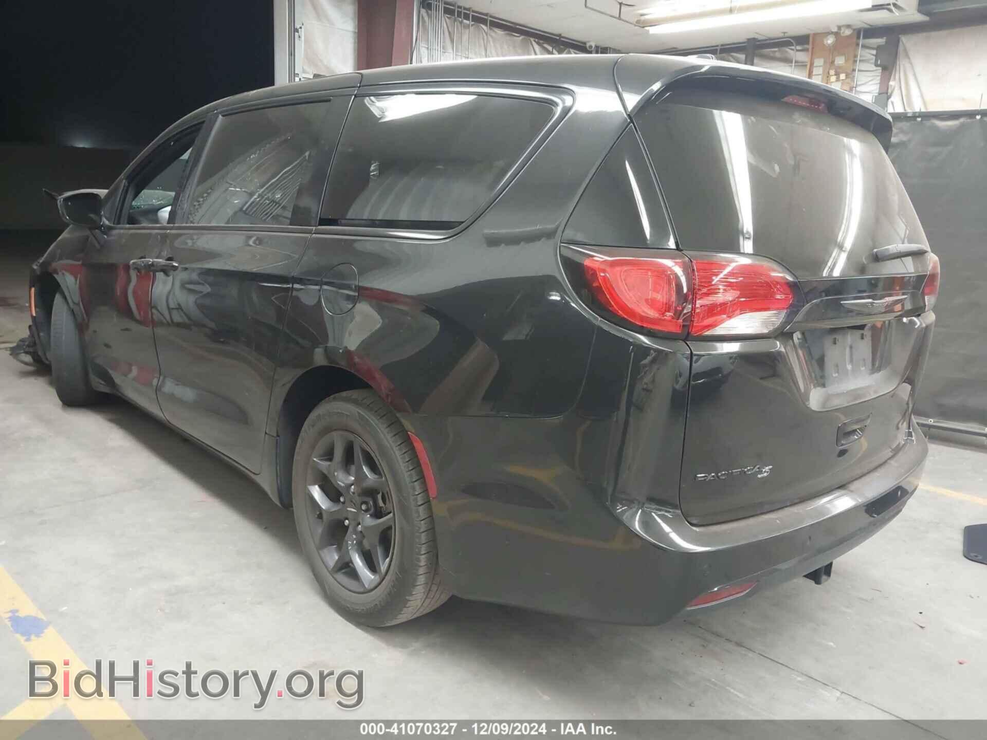 2018 CHRYSLER PACIFICA - VIN: 2C4RC1FG5JR287397 - Photo 3