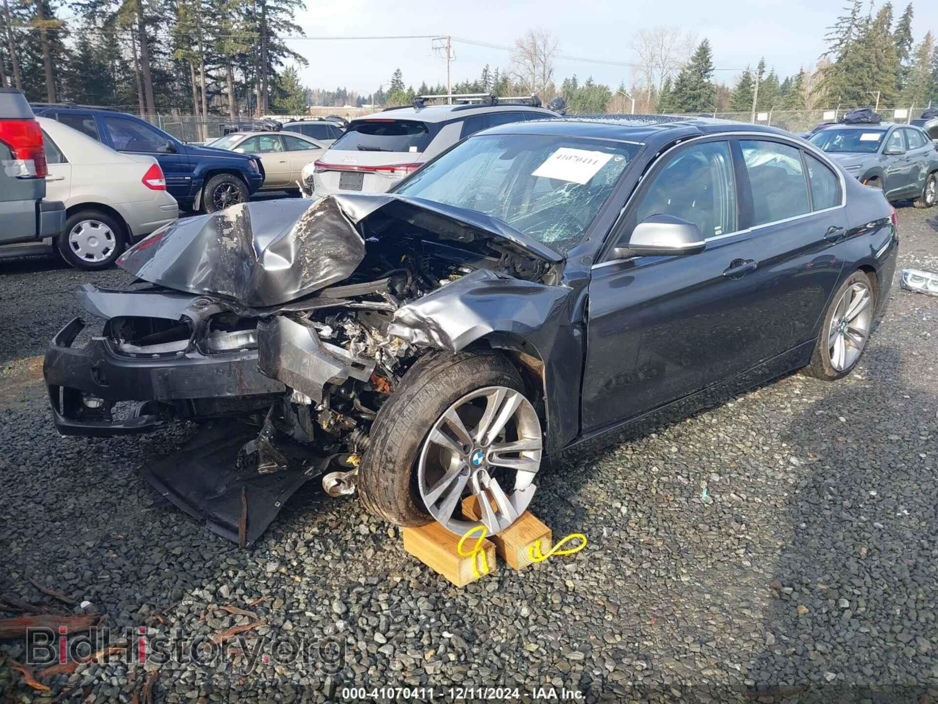 2018 BMW 330I - VIN: WBA8D9C57JEB35273 - Фото 2