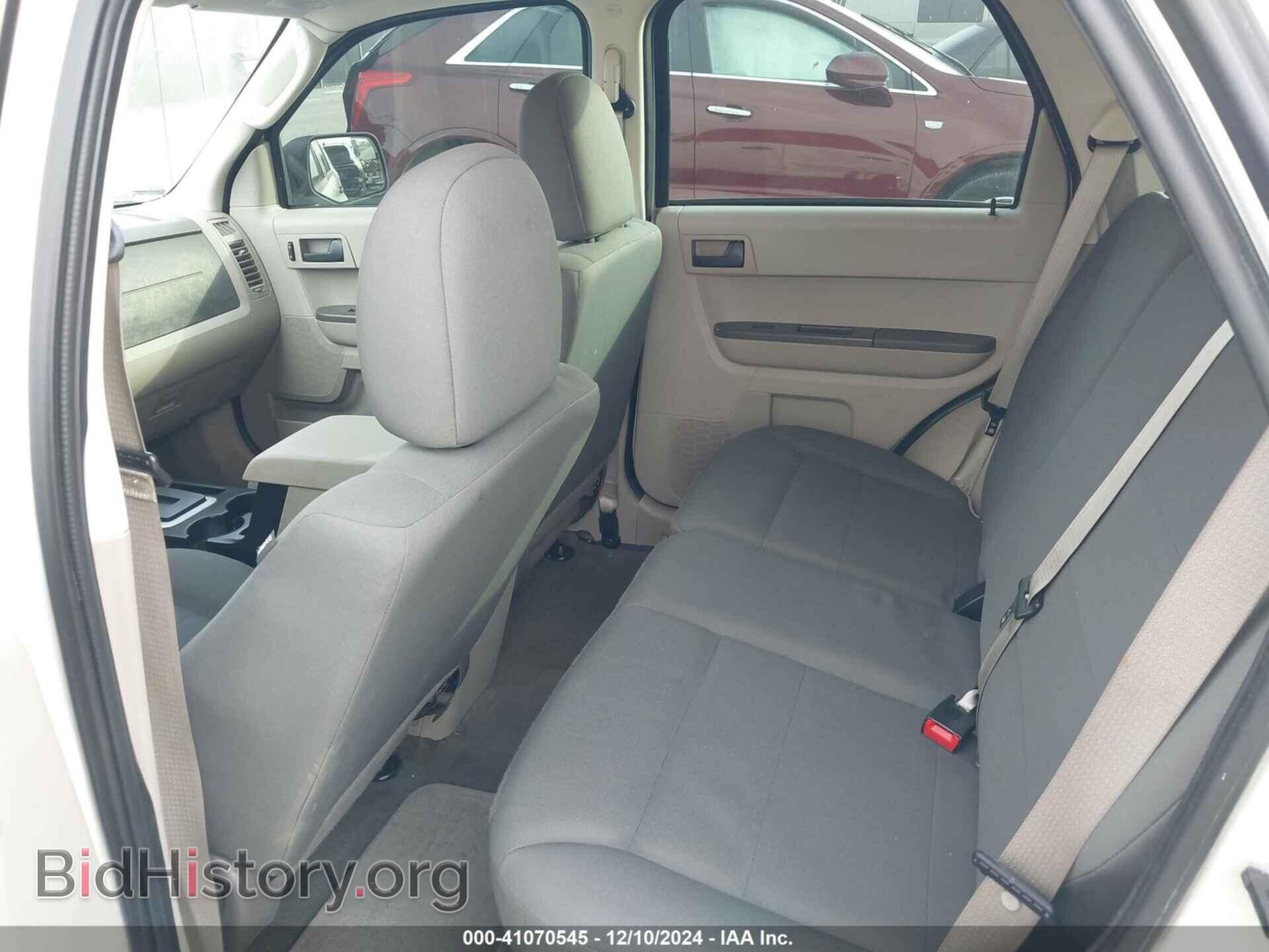 2011 FORD ESCAPE - VIN: 1FMCU0C79BKB73982 - Фото 8