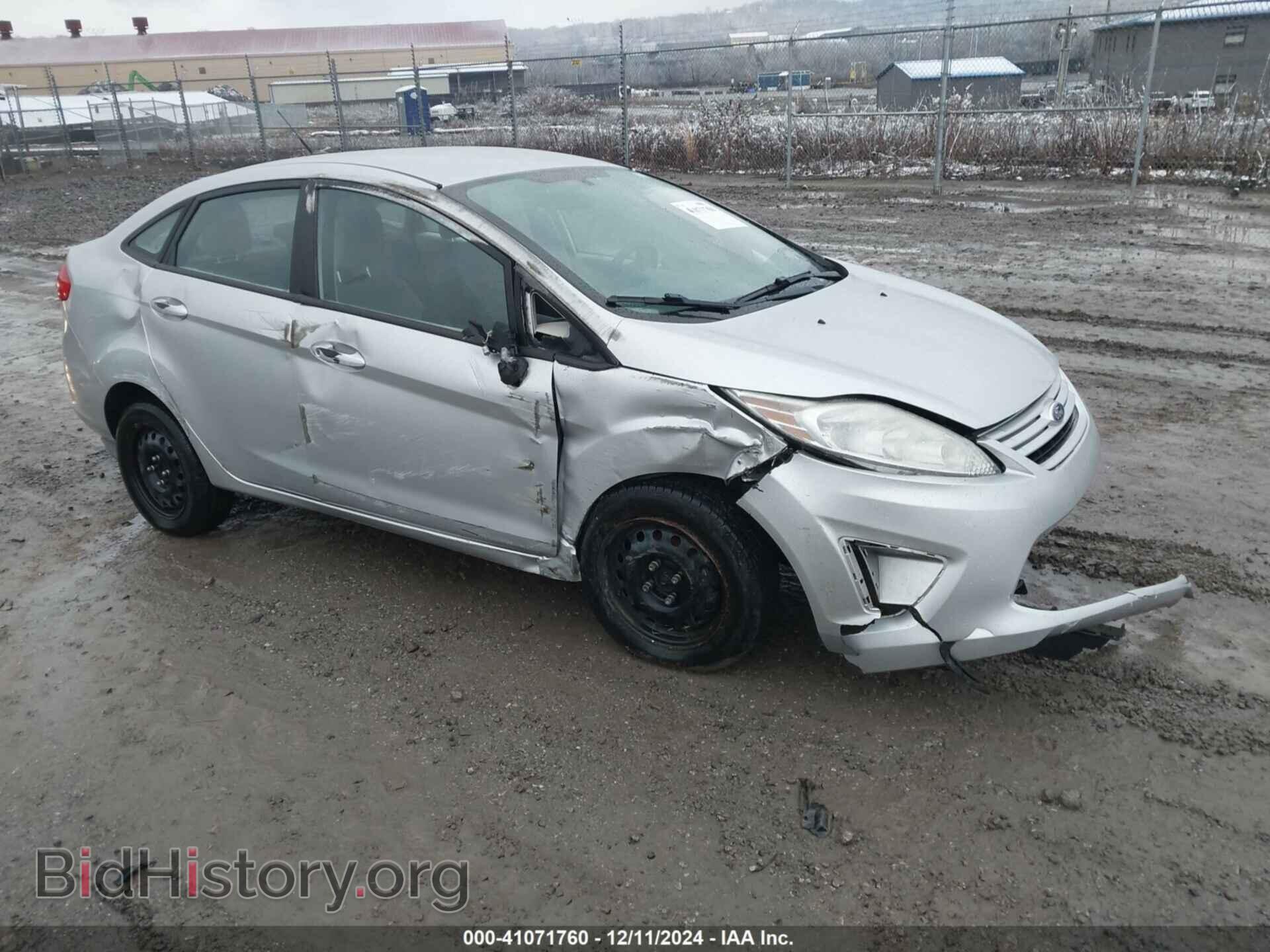 Photo 3FADP4AJ4DM162279 - FORD FIESTA 2013