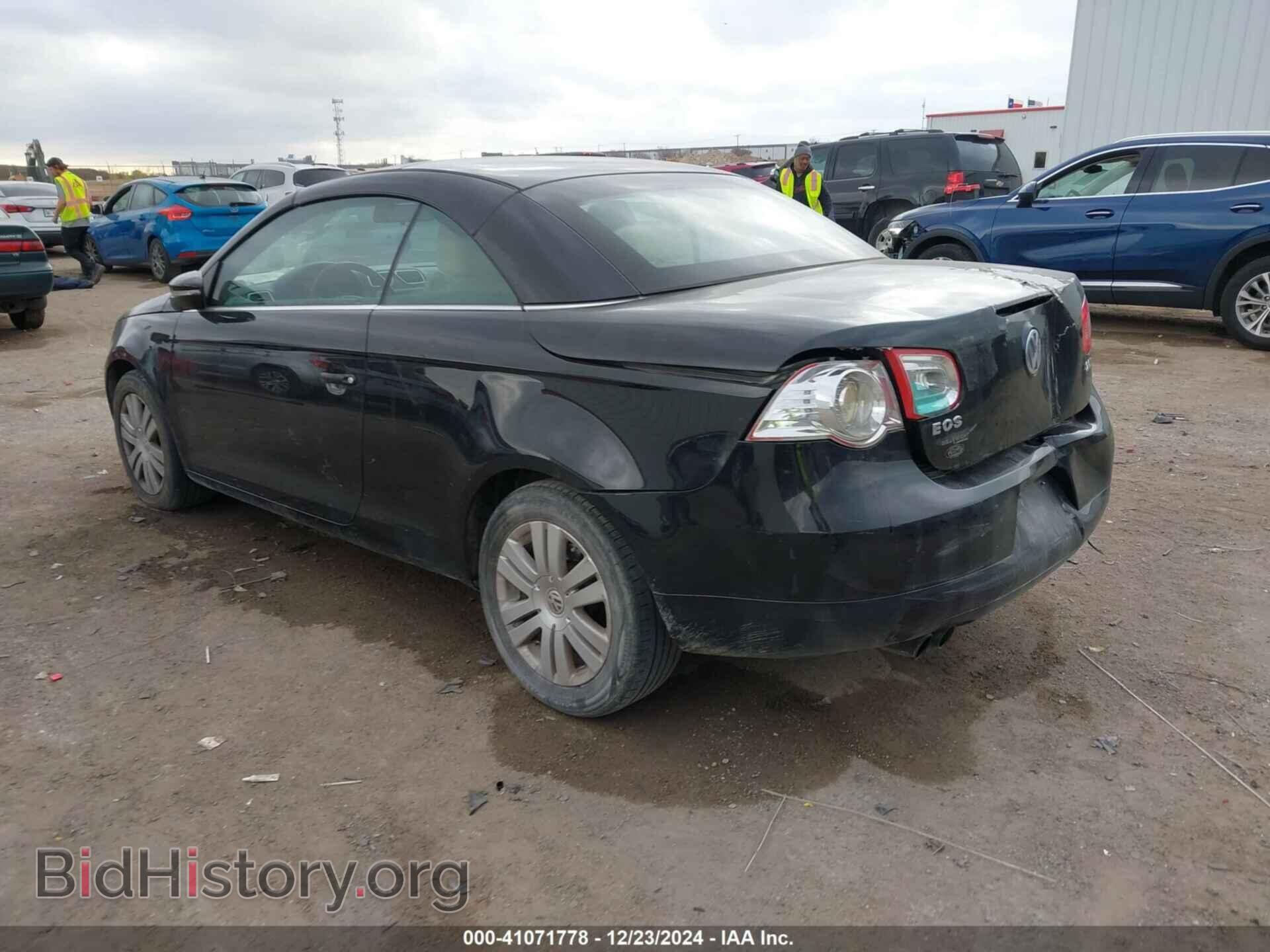 2009 VOLKSWAGEN EOS - VIN: WVWBA71FX9V017065 - Фото 3