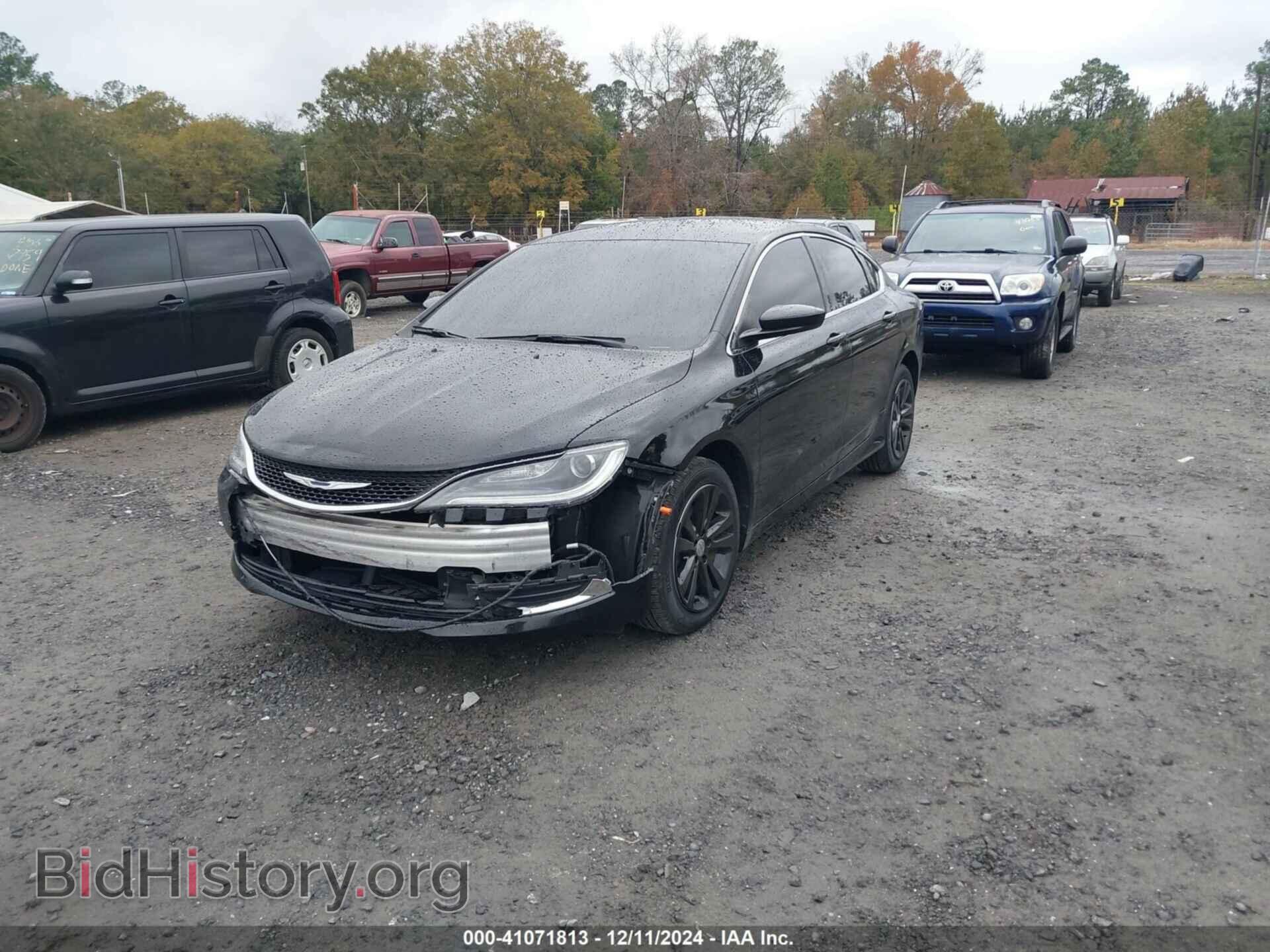 2017 CHRYSLER 200 - VIN: 1C3CCCAB0HN511779 - Фото 2