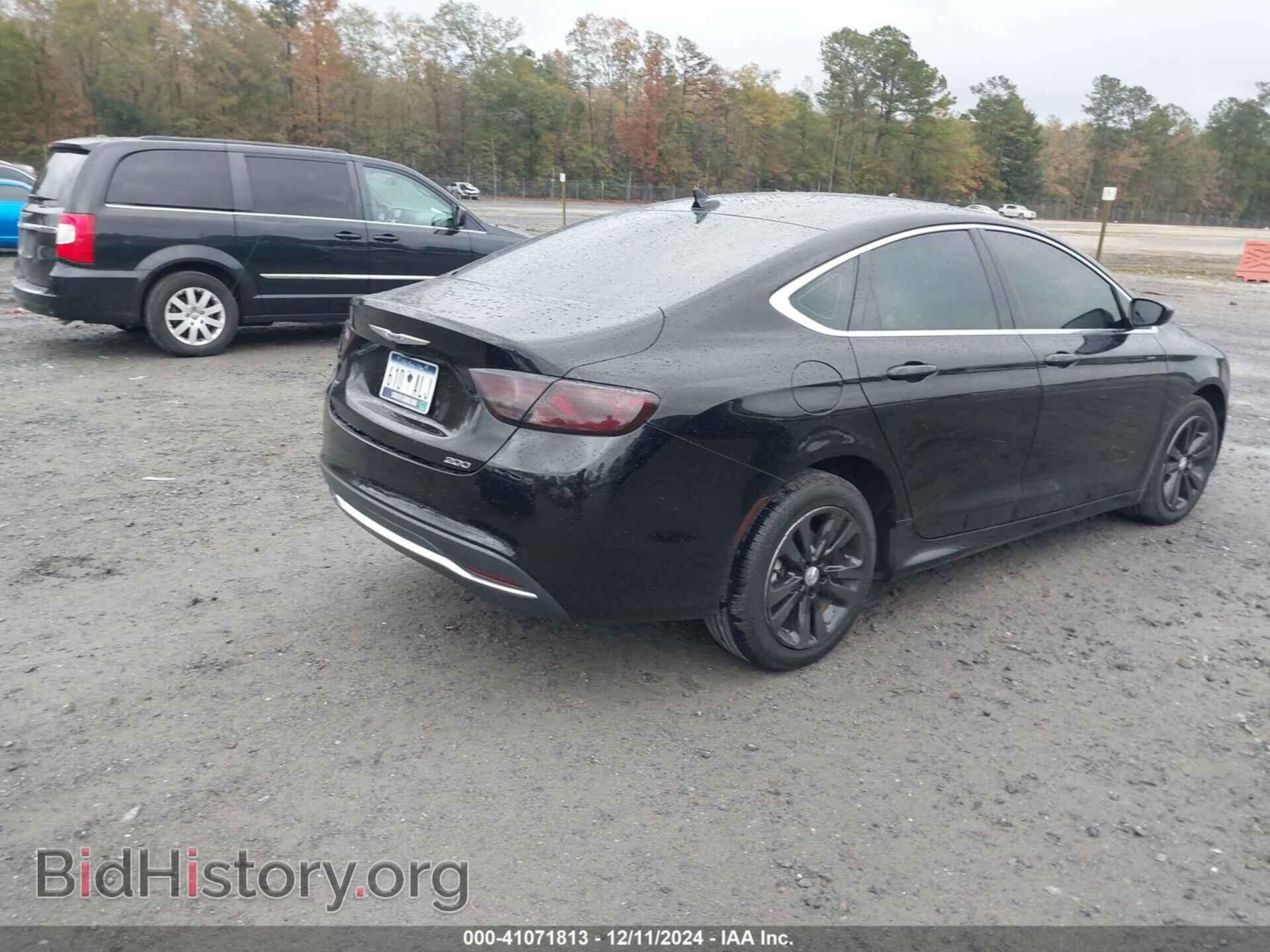2017 CHRYSLER 200 - VIN: 1C3CCCAB0HN511779 - Фото 4