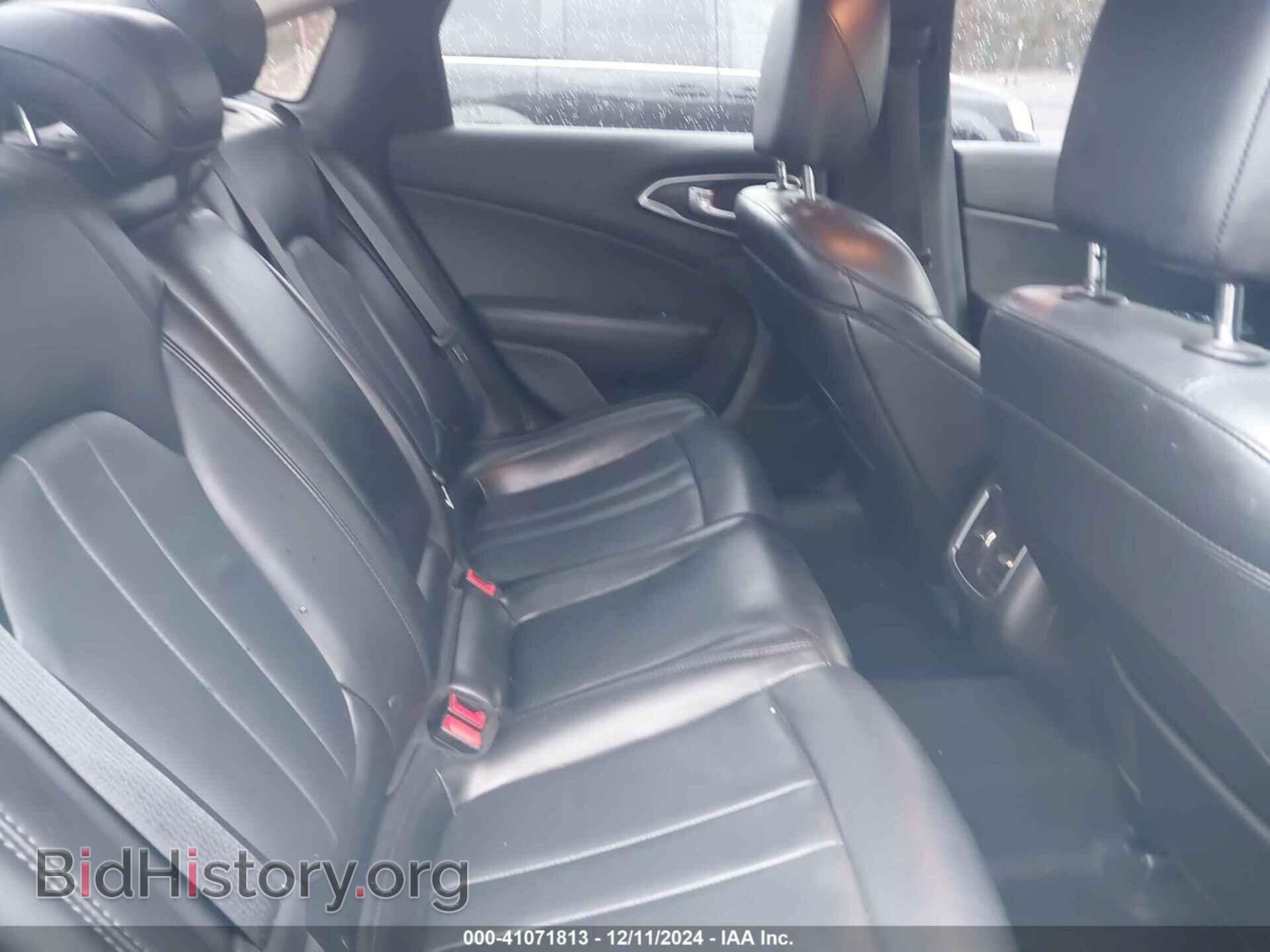 2017 CHRYSLER 200 - VIN: 1C3CCCAB0HN511779 - Фото 8