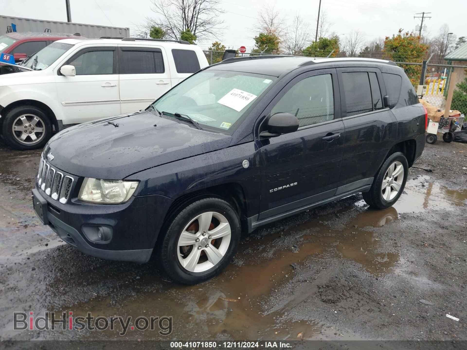 2011 JEEP COMPASS - VIN: 1J4NF1FB2BD163919 - Photo 2