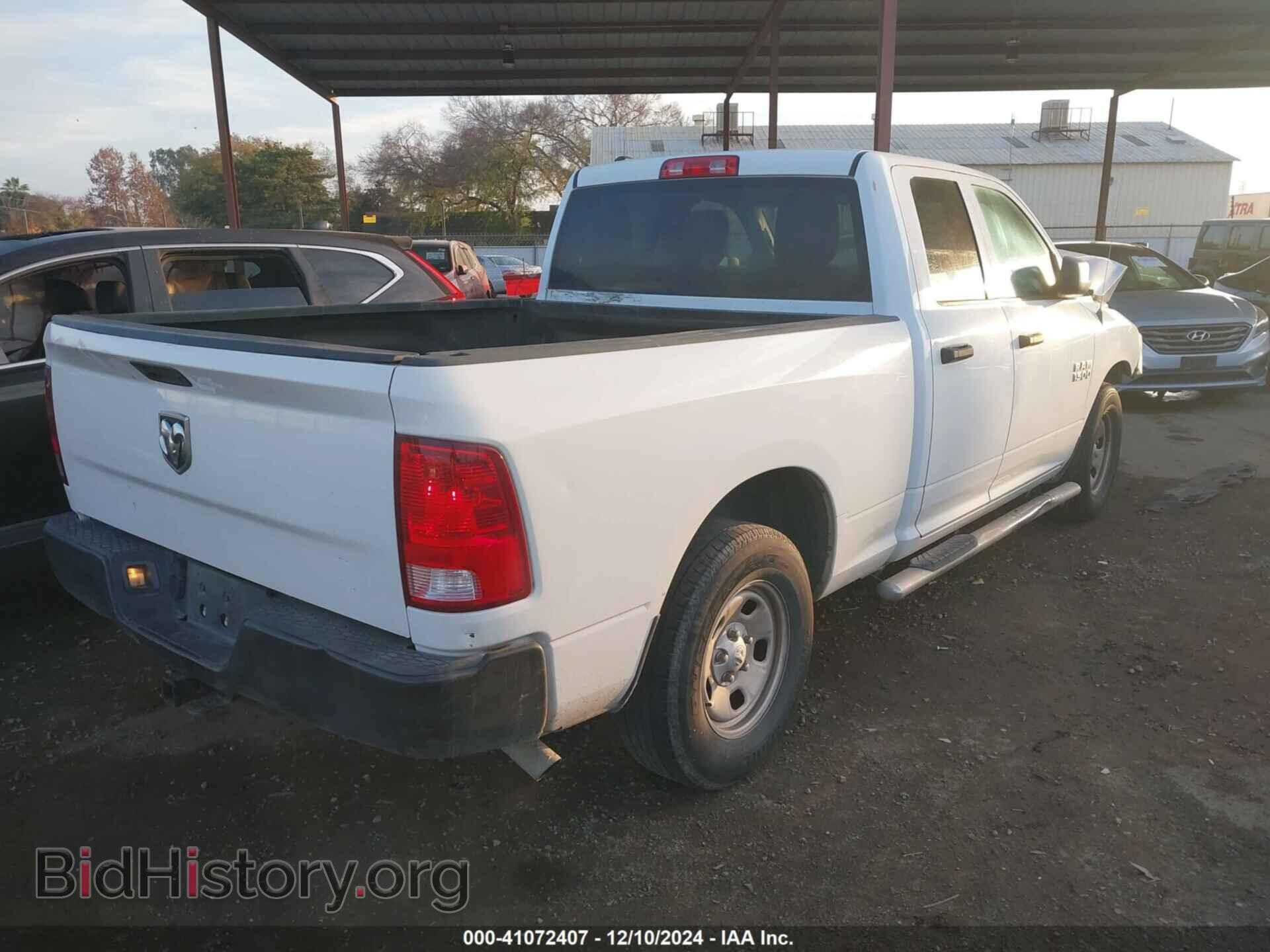 2018 RAM 1500 - VIN: 1C6RR6FG4JS263061 - Фото 4
