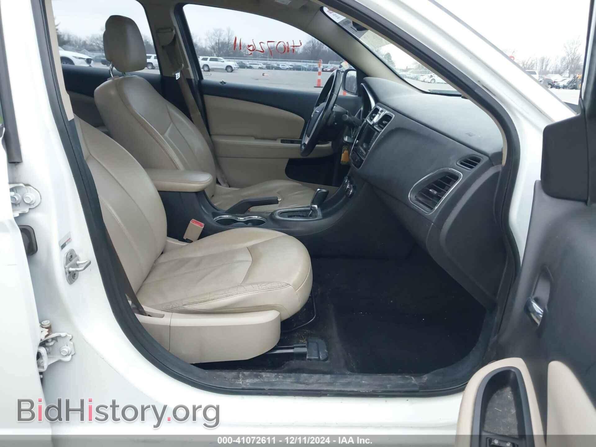 2011 CHRYSLER 200 - VIN: 1C3BC2FG0BN548395 - Фото 5