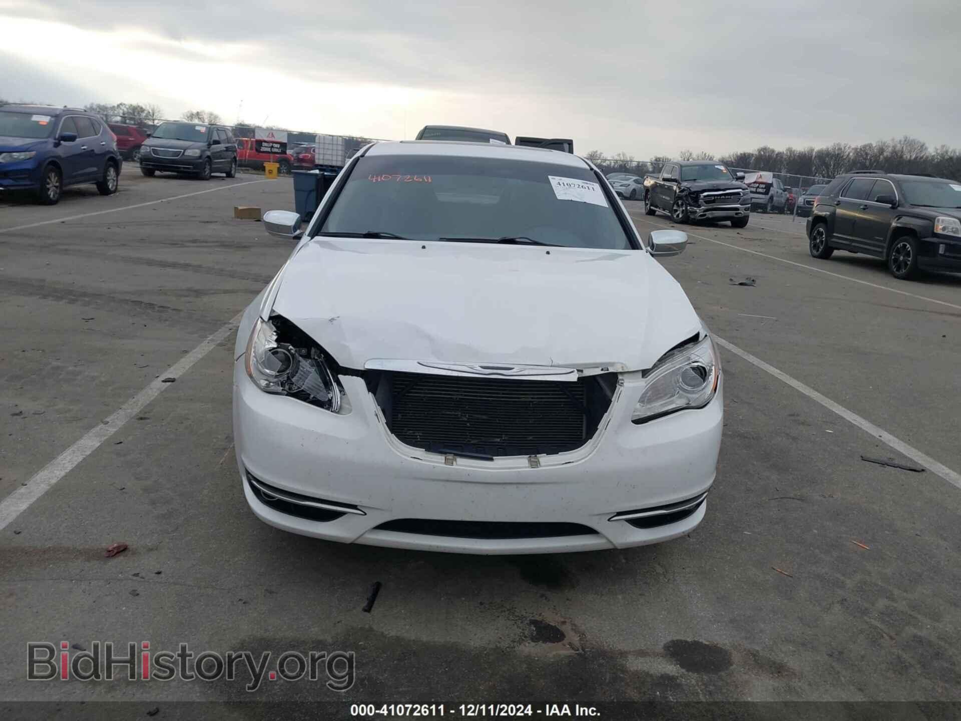 2011 CHRYSLER 200 - VIN: 1C3BC2FG0BN548395 - Фото 6