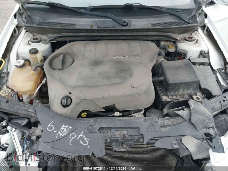 2011 Chrysler 200 (VIN 1C3BC2FG0BN548395) — фото 10 из 16