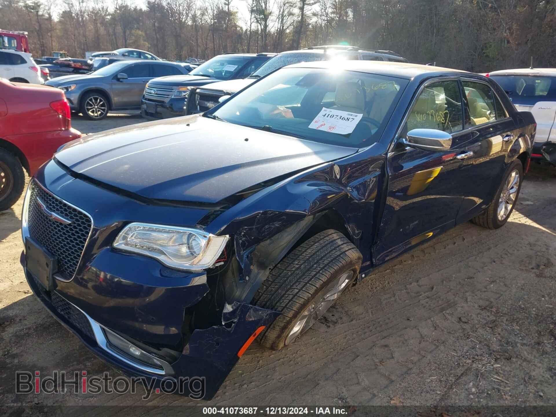 2017 CHRYSLER 300C - VIN: 2C3CCAKG1HH534706 - Фото 2