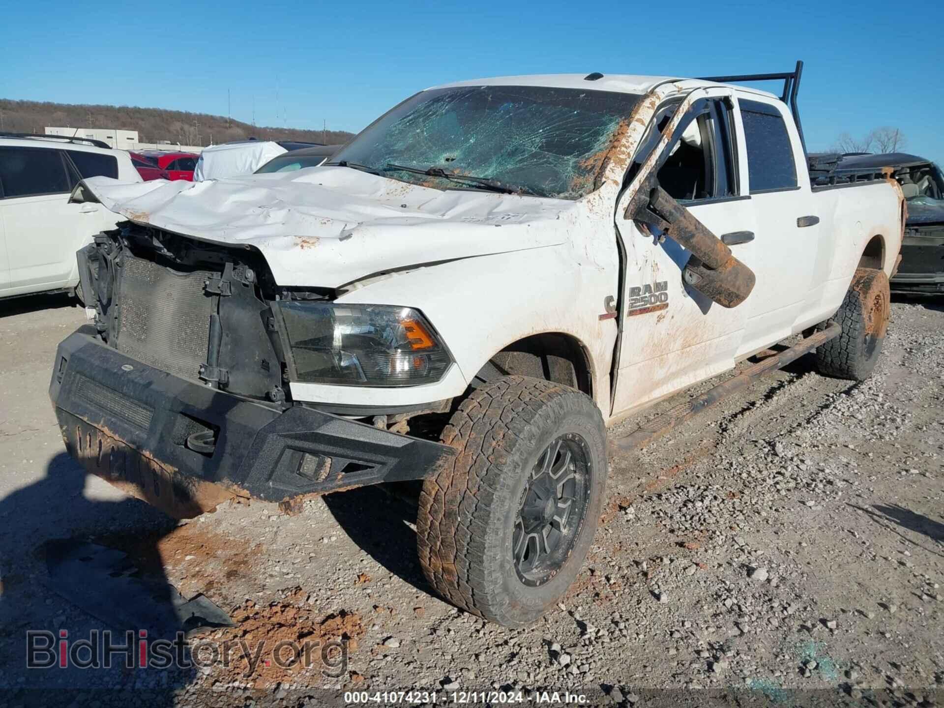 2018 RAM 2500 - VIN: 3C6UR4HL5JG255888 - Фото 2