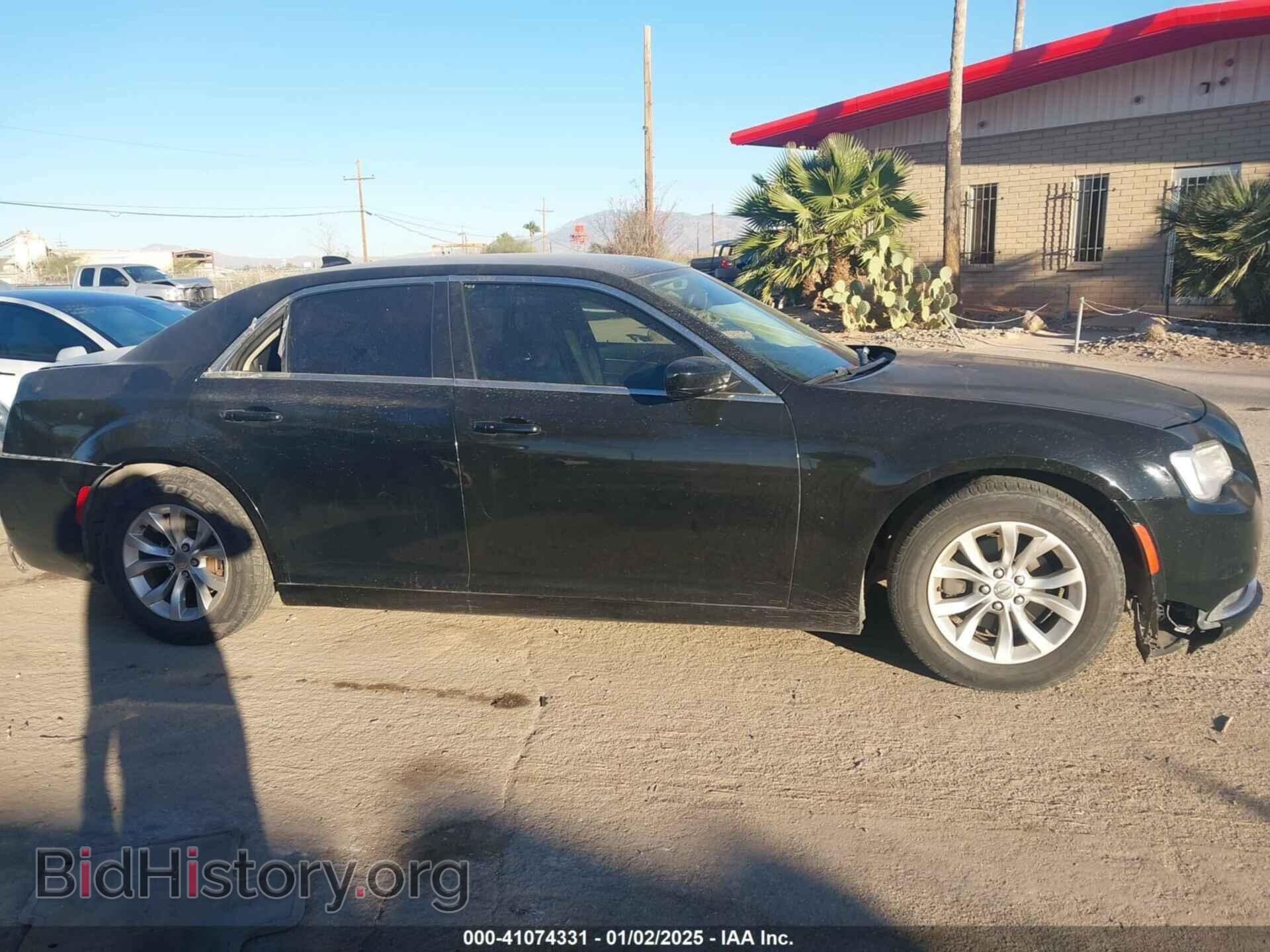 2015 CHRYSLER 300 - VIN: 2C3CCAAG1FH796983 - Фото 13