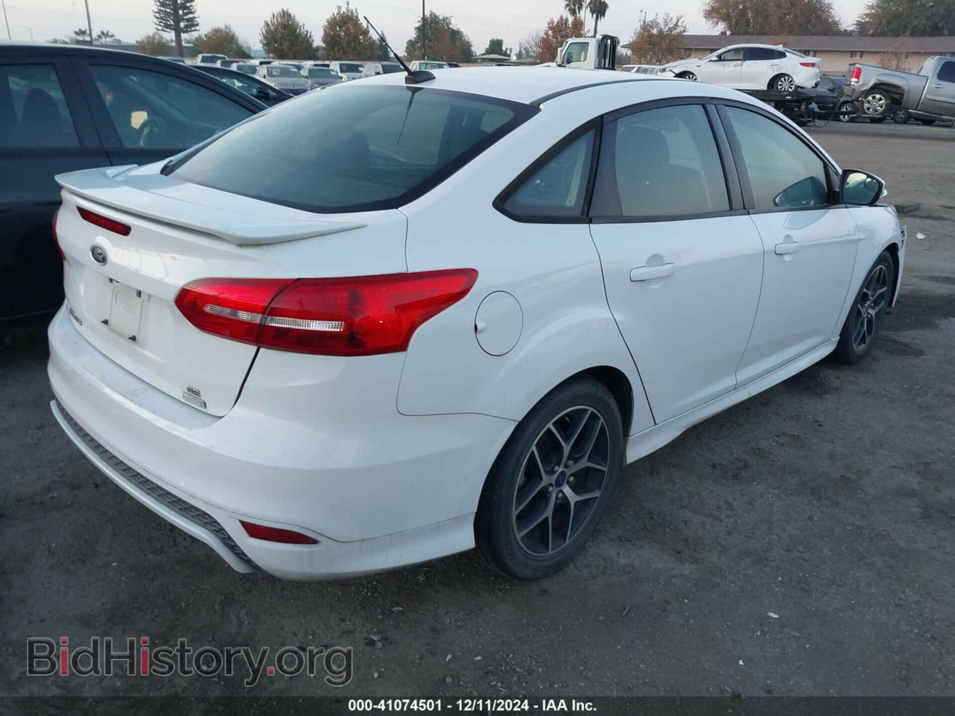 2015 FORD FOCUS - VIN: 1FADP3FE4FL375615 - Photo 4