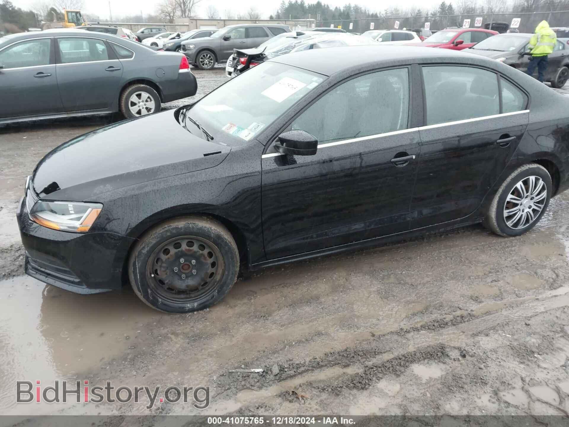 2017 VOLKSWAGEN JETTA - VIN: 3VW2B7AJ3HM389693 - Фото 2