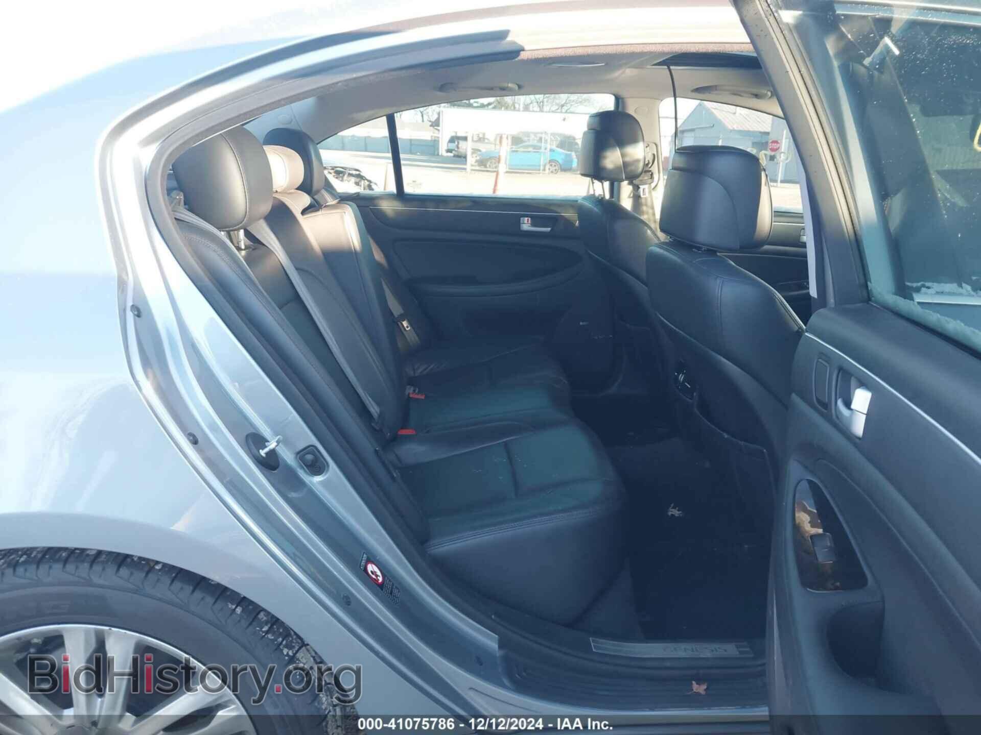 2014 HYUNDAI GENESIS - VIN: KMHGC4DD8EU265707 - Фото 8