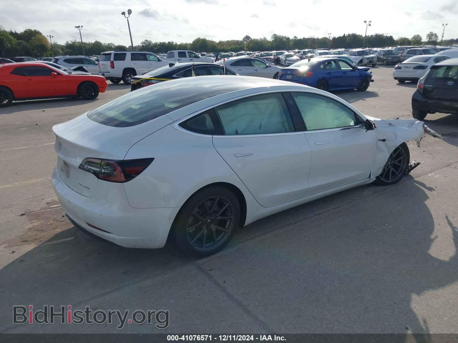2018 TESLA MODEL 3 - VIN: 5YJ3E1EB0JF115523 - Фото 4
