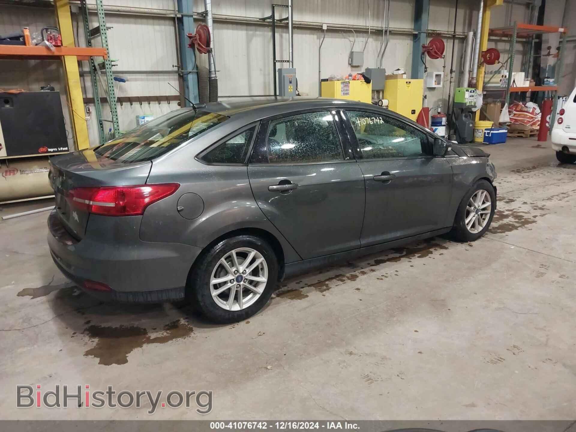 2017 FORD FOCUS - VIN: 1FADP3F29HL276393 - Фото 4