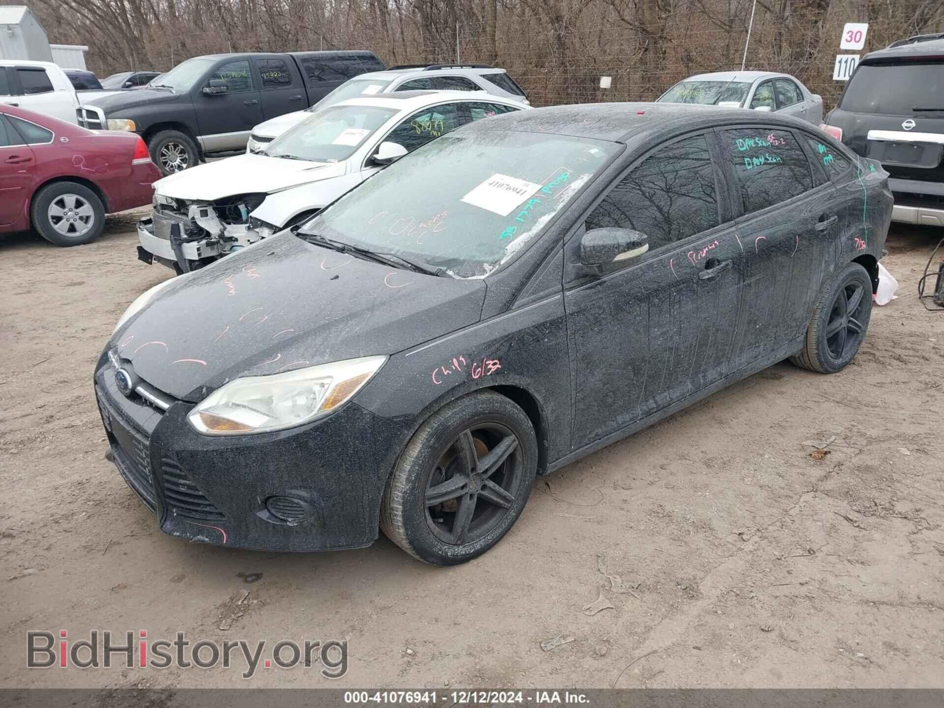 2013 FORD FOCUS - VIN: 1FADP3F22DL182611 - Фото 2
